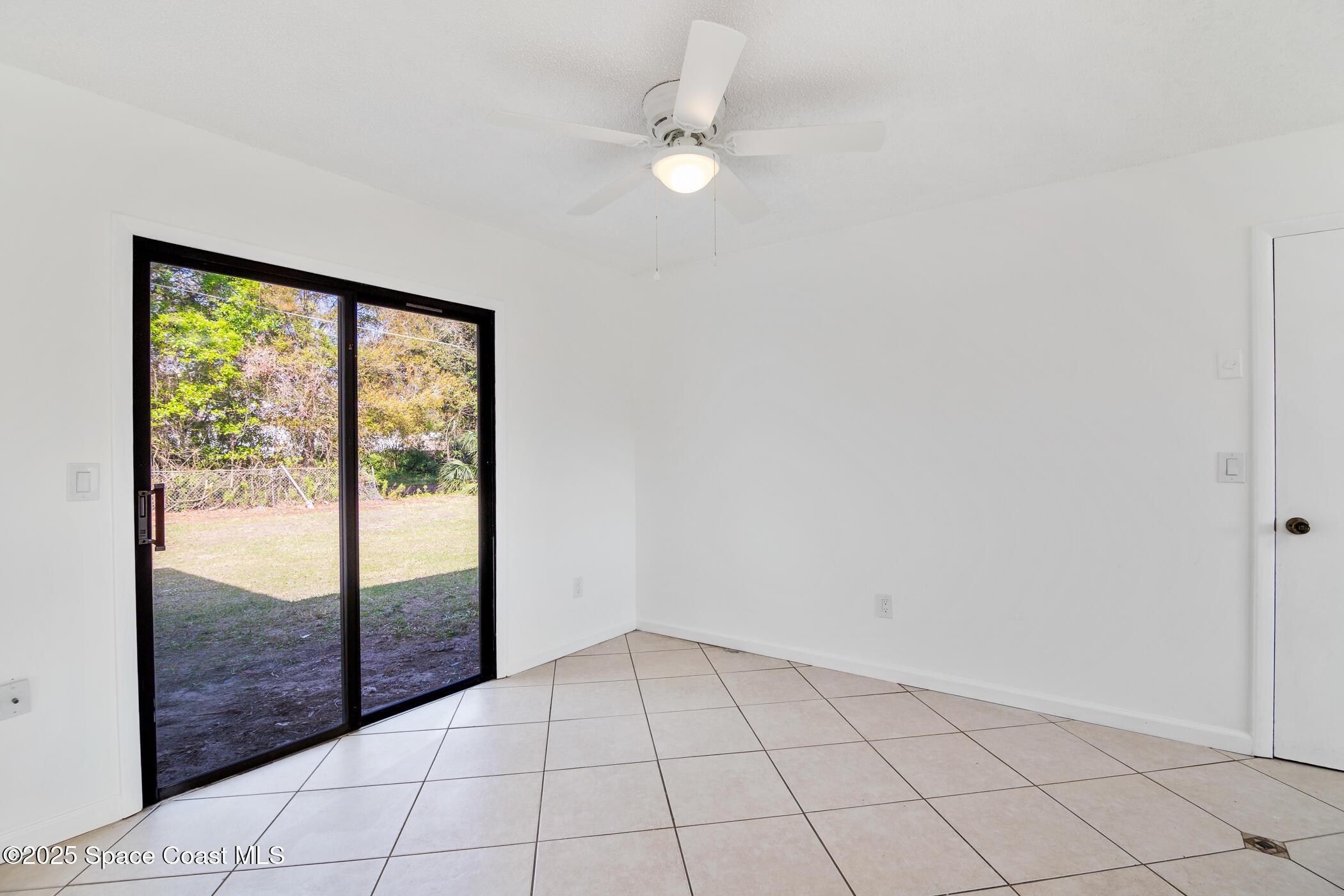 222 Van Loon Avenue NE