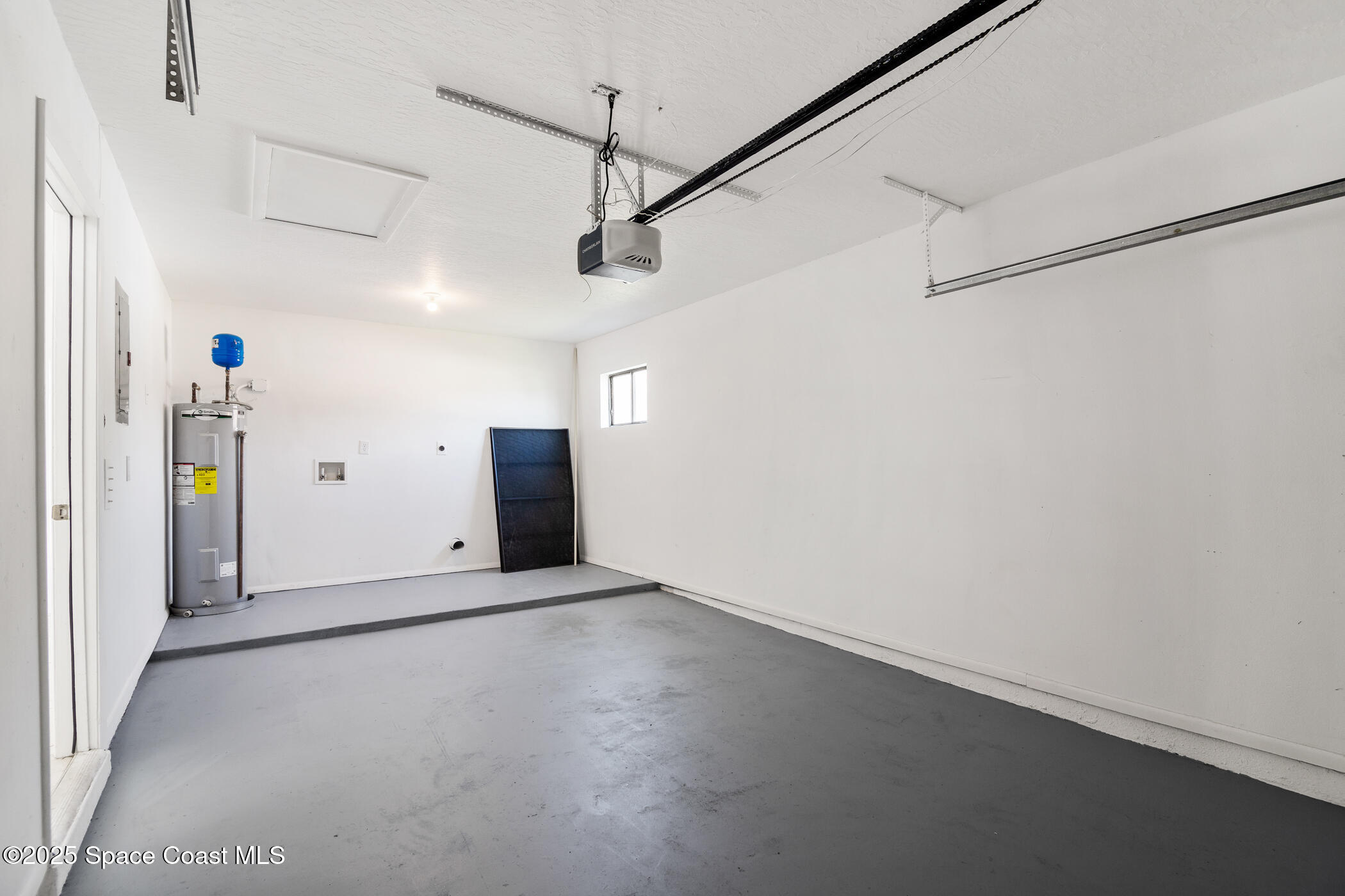 222 Van Loon Avenue NE