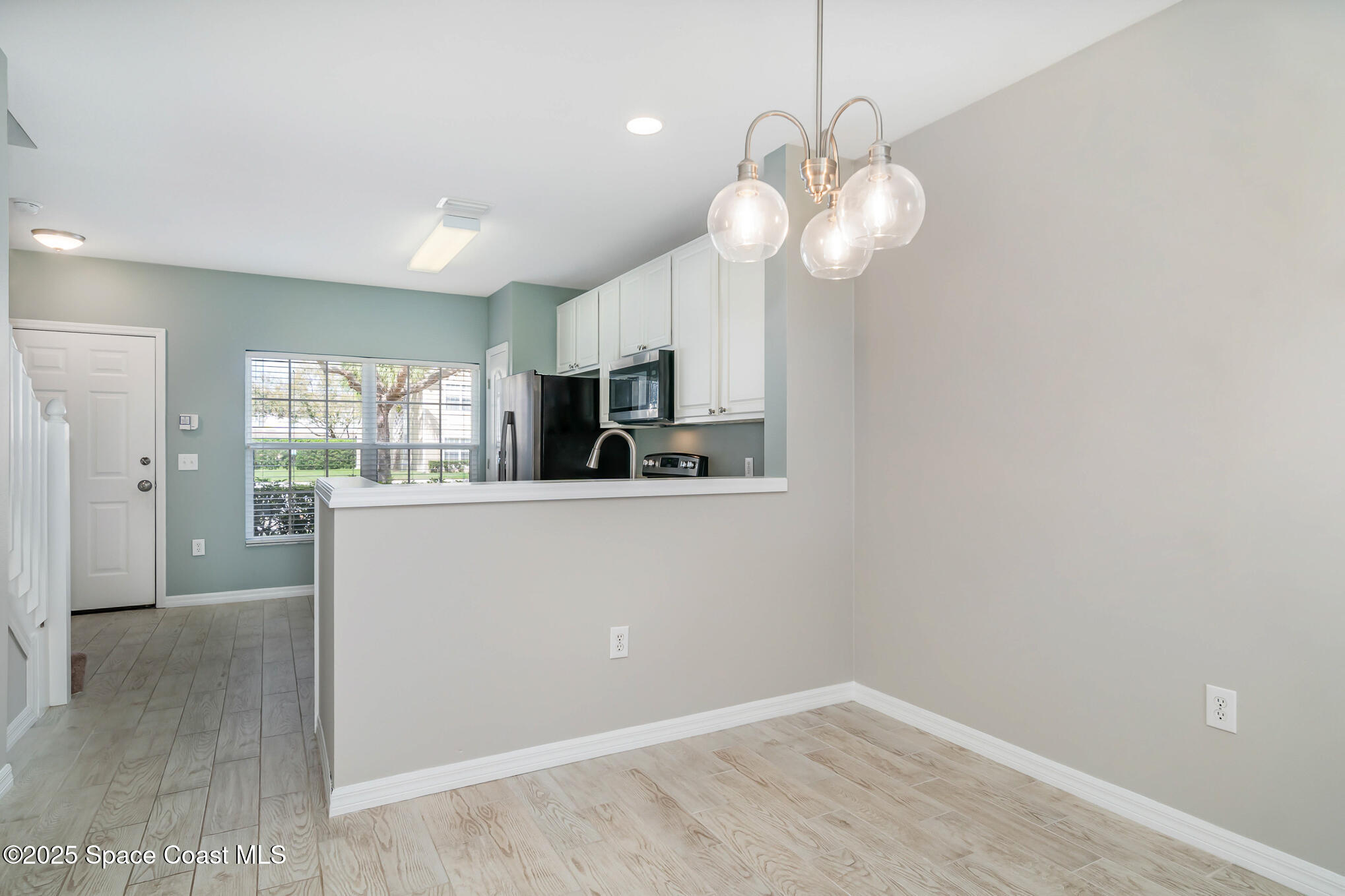 1375 Hampton Park Lane