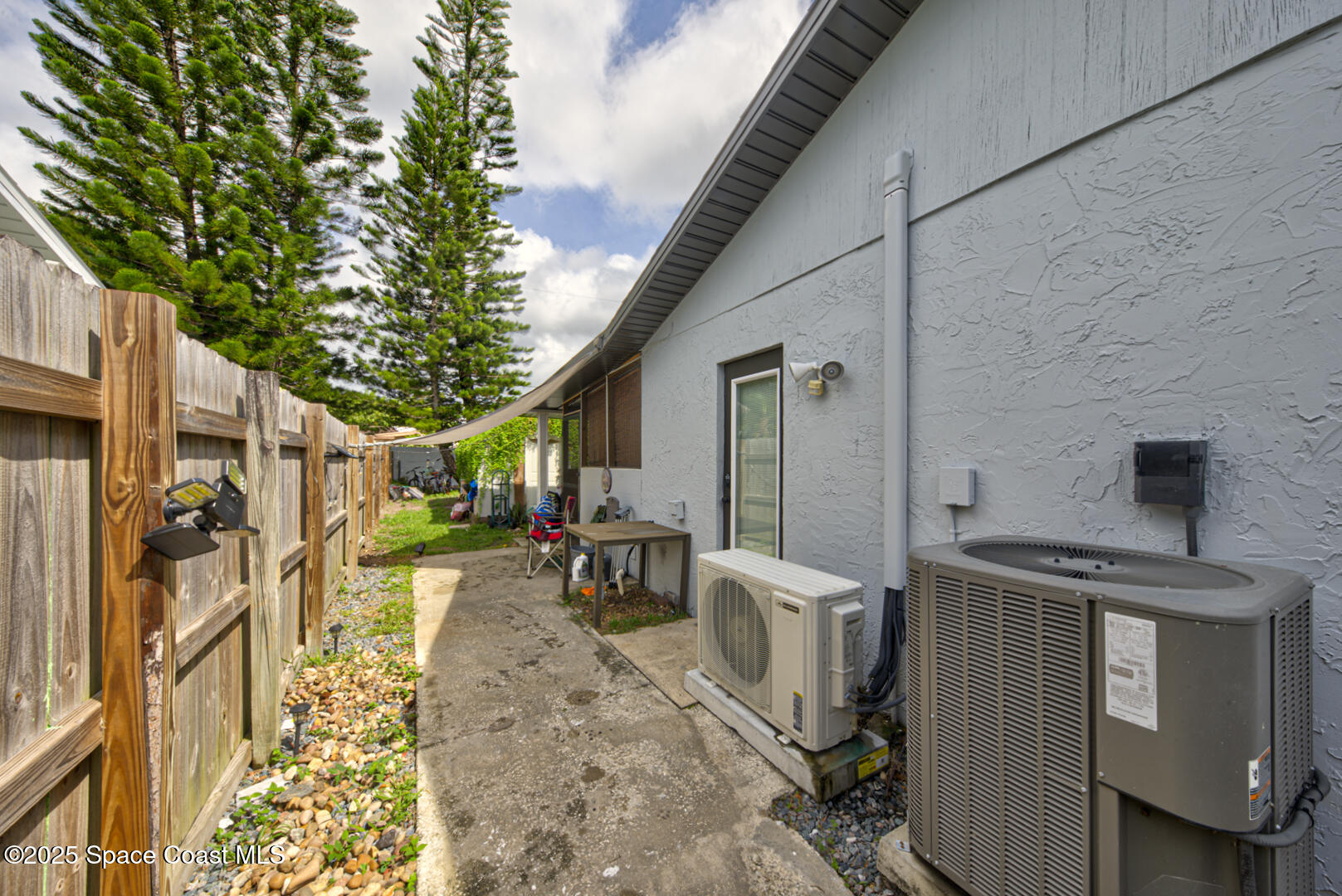 240 Maureen Avenue