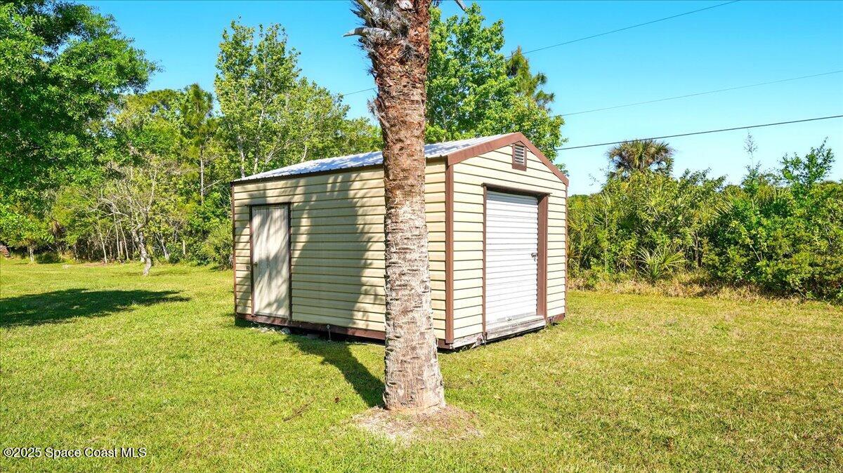 1722 Greytwig Place, Grant-Valkaria