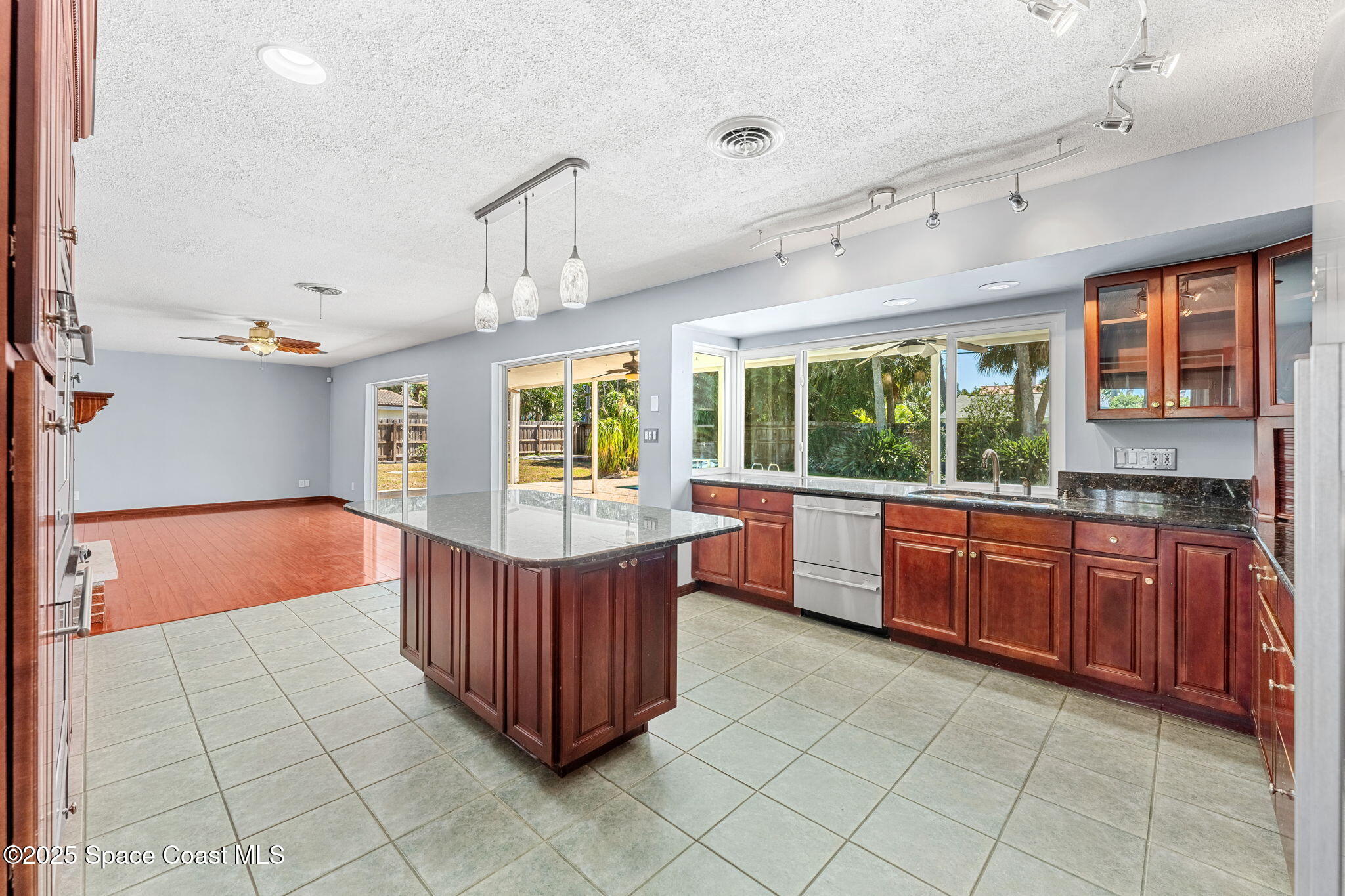 157 Cocoa Avenue