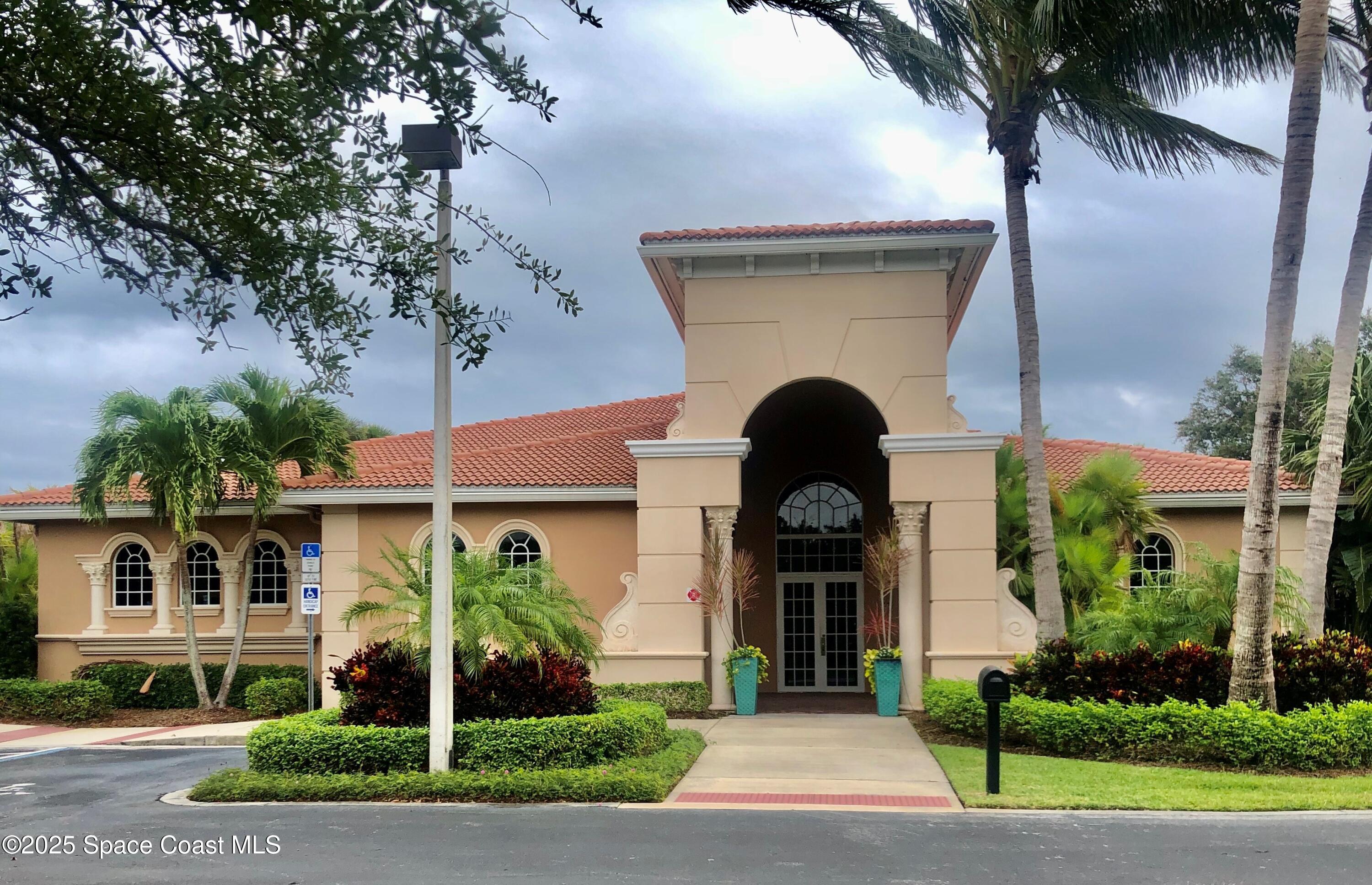 841 Aquarina Boulevard