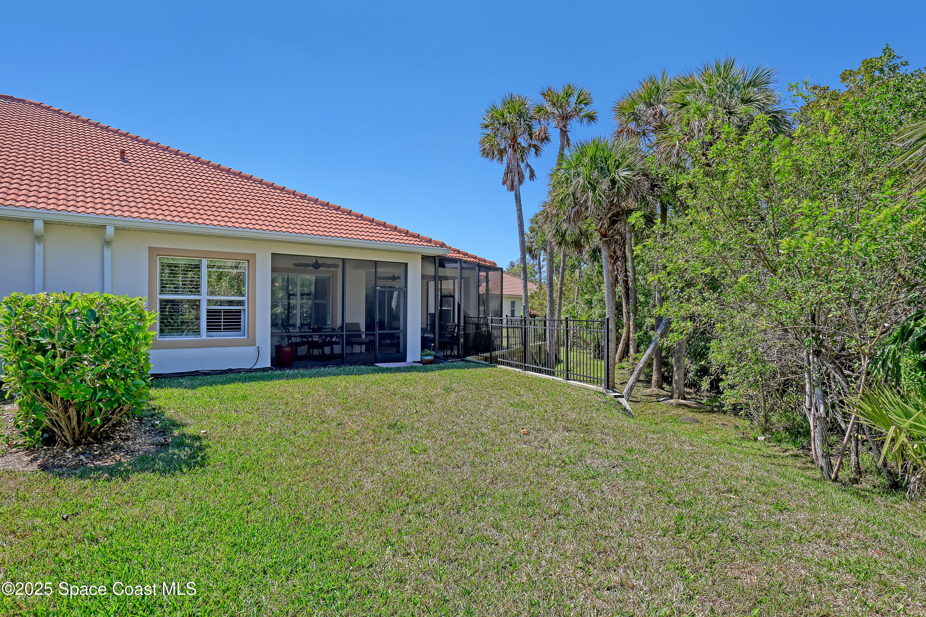 841 Aquarina Boulevard