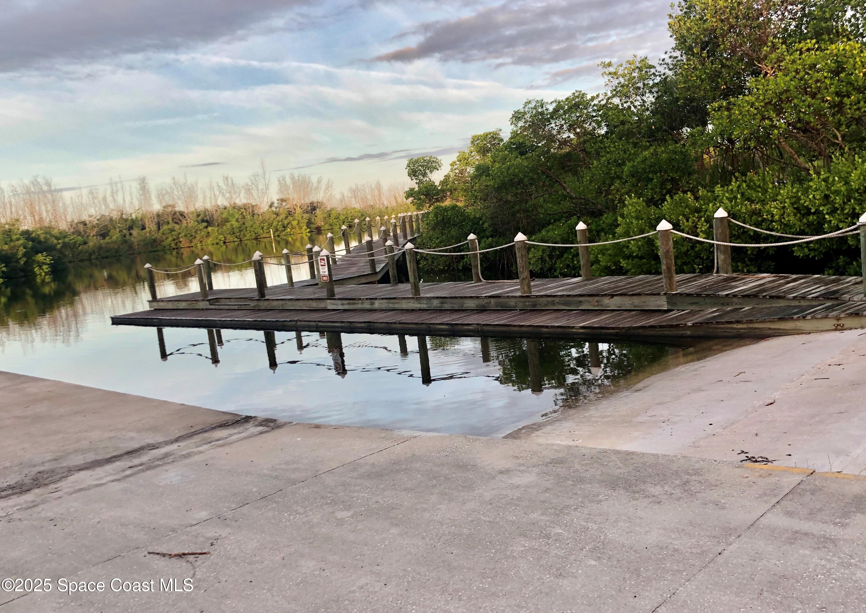 841 Aquarina Boulevard