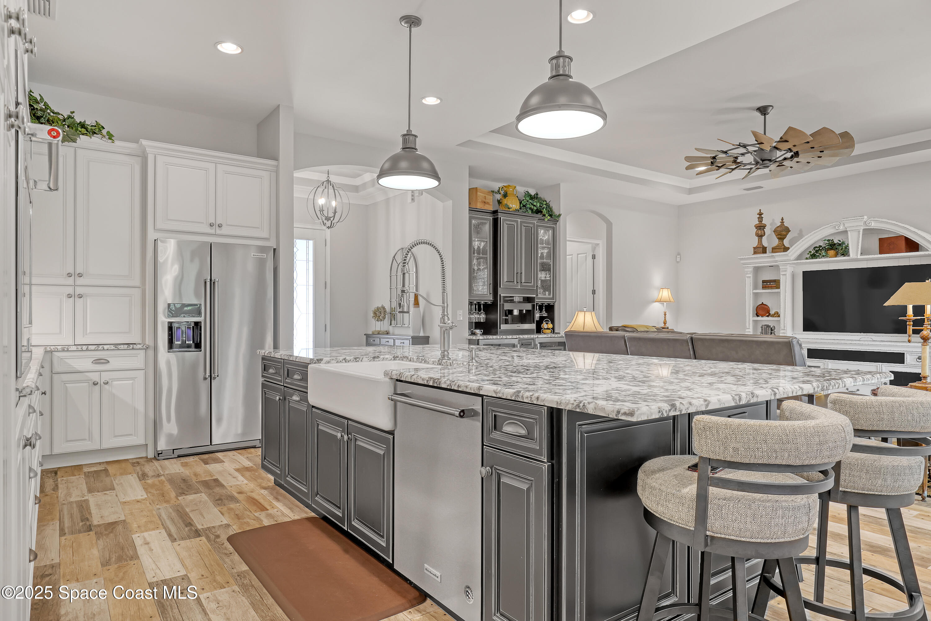 841 Aquarina Boulevard