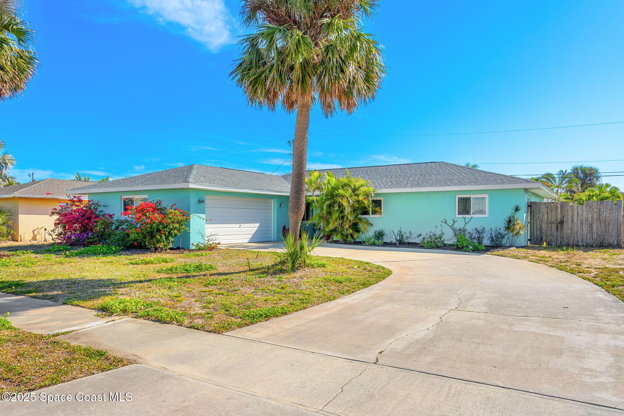 725 Palm Drive