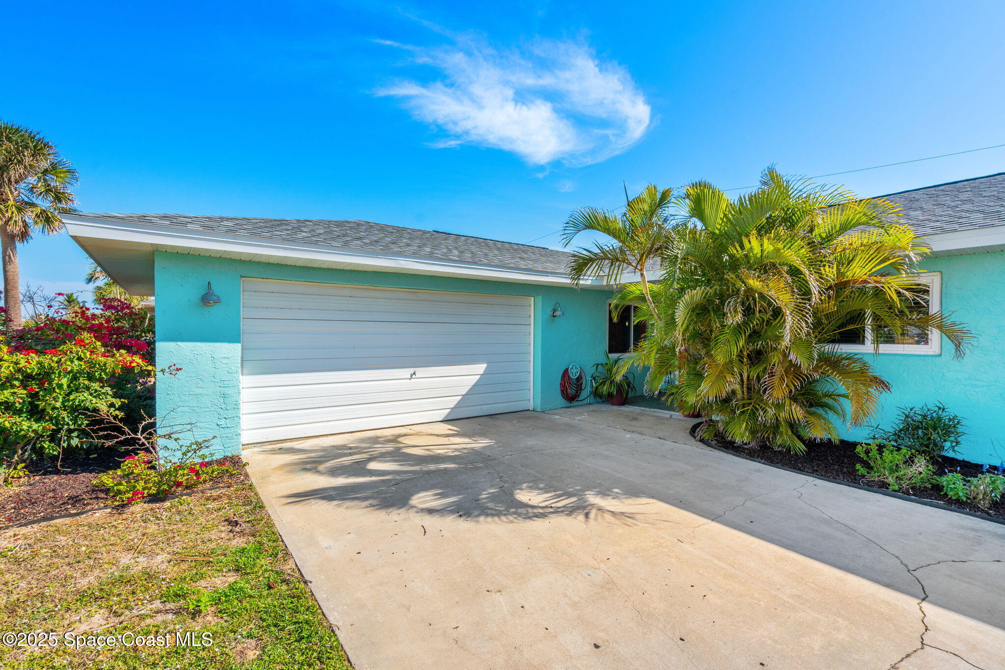 725 Palm Drive