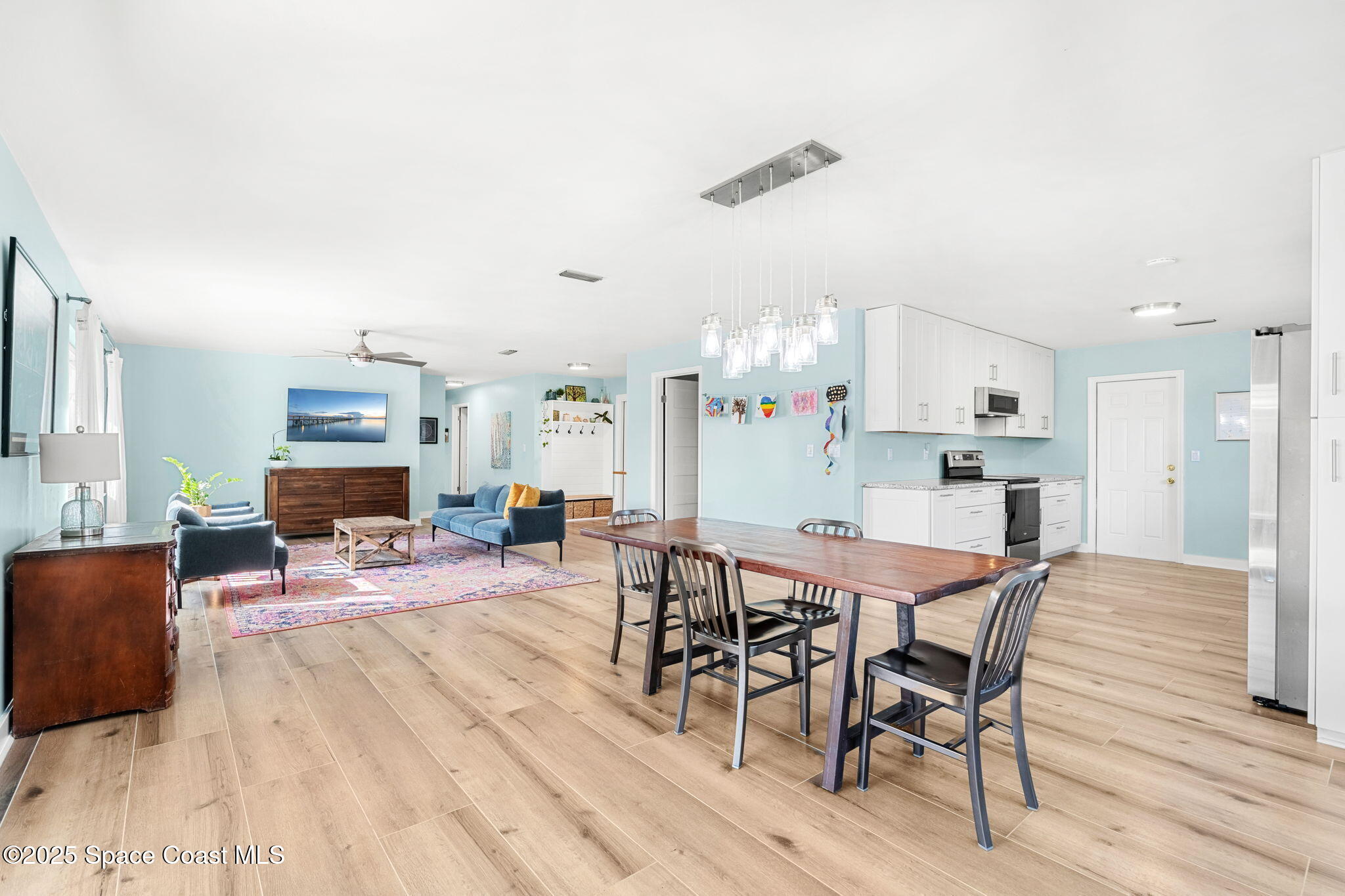 725 Palm Drive