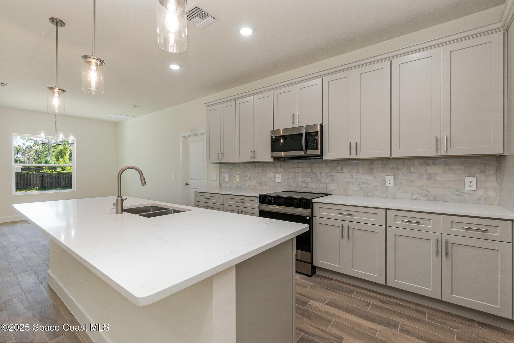 114 Galveston Street SW