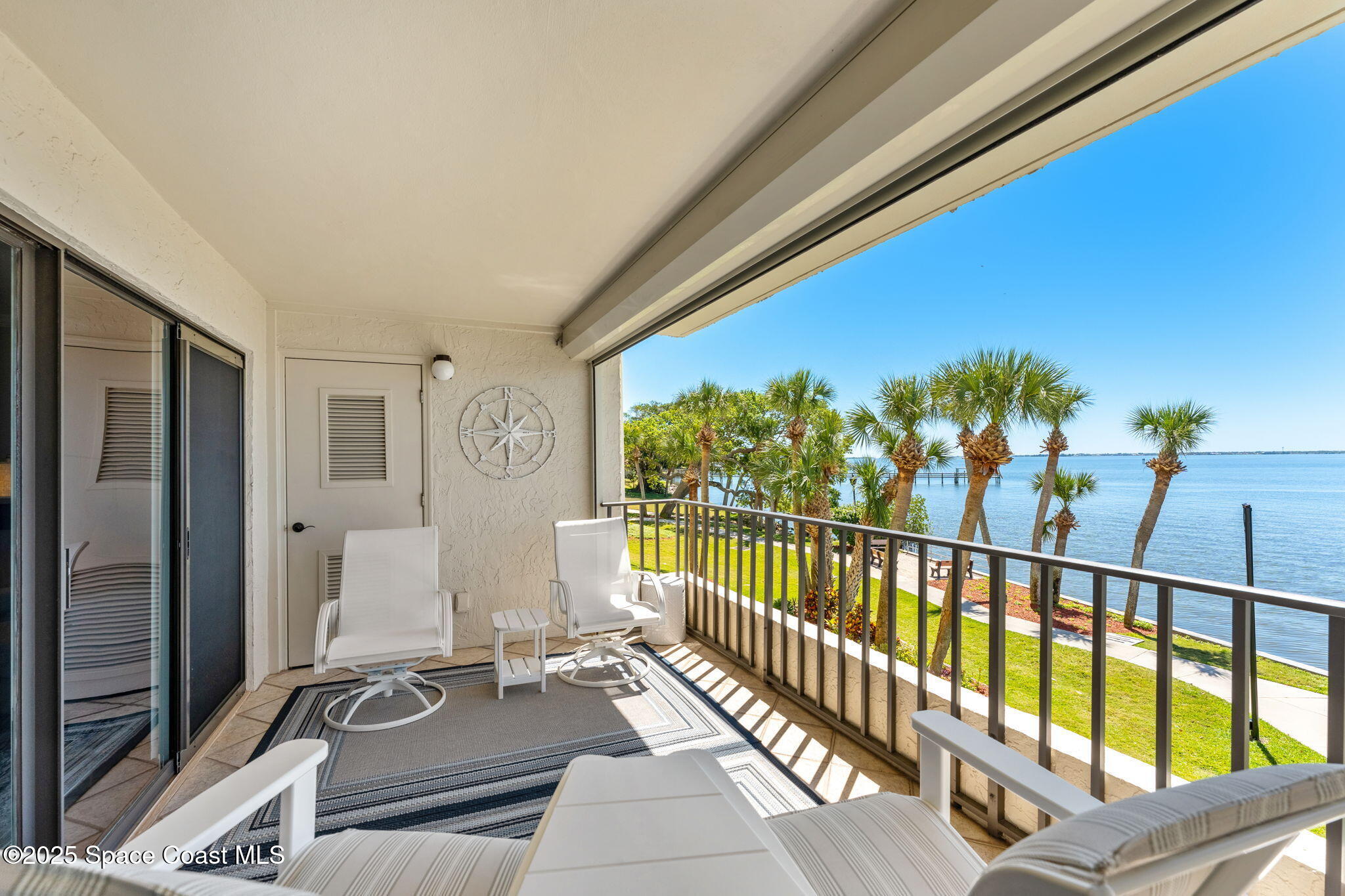 3220 River Villa Way, 114