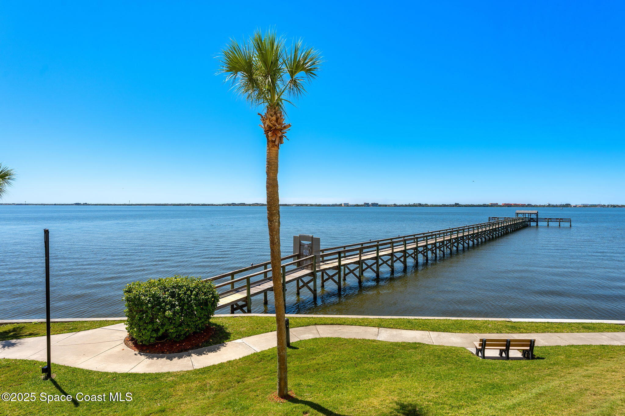3220 River Villa Way, 114