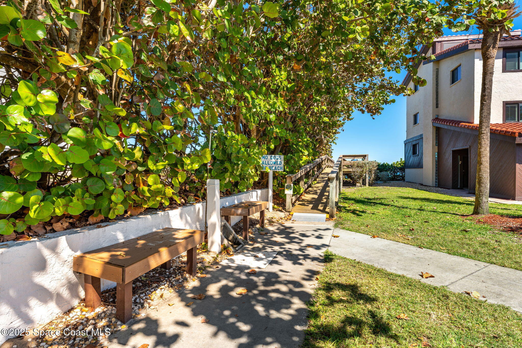 3220 River Villa Way, 114