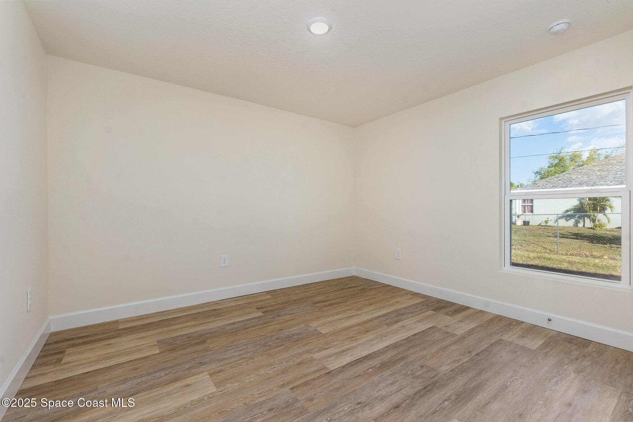 2277 Santa Maria Avenue SE