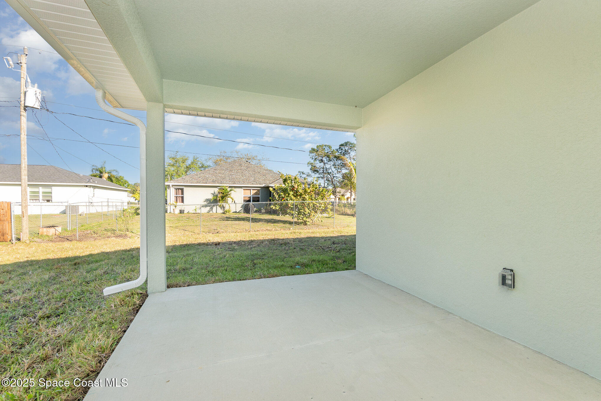 2277 Santa Maria Avenue SE