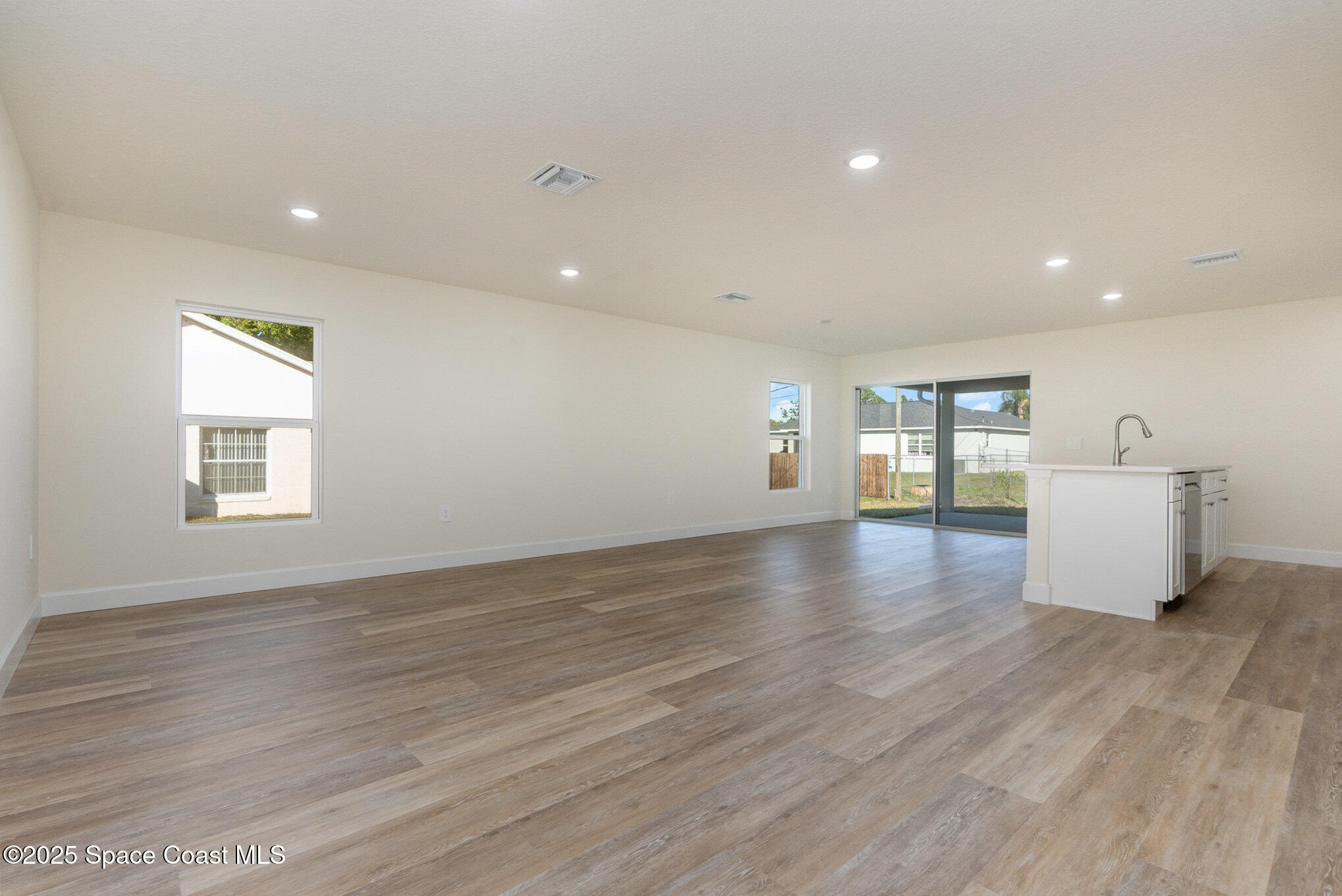 2277 Santa Maria Avenue SE