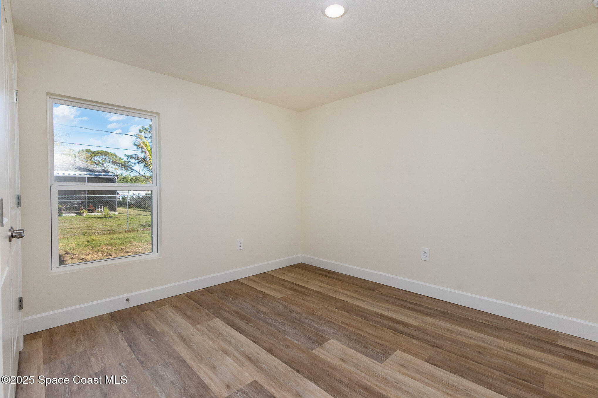 2277 Santa Maria Avenue SE