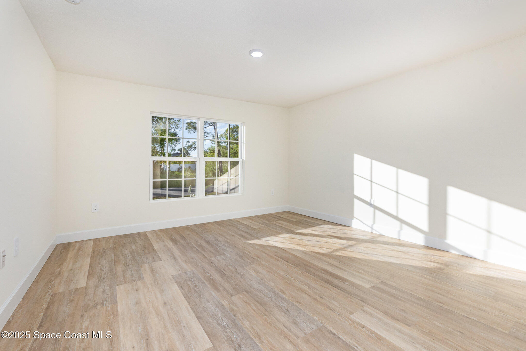 2287 Santa Maria Avenue SE