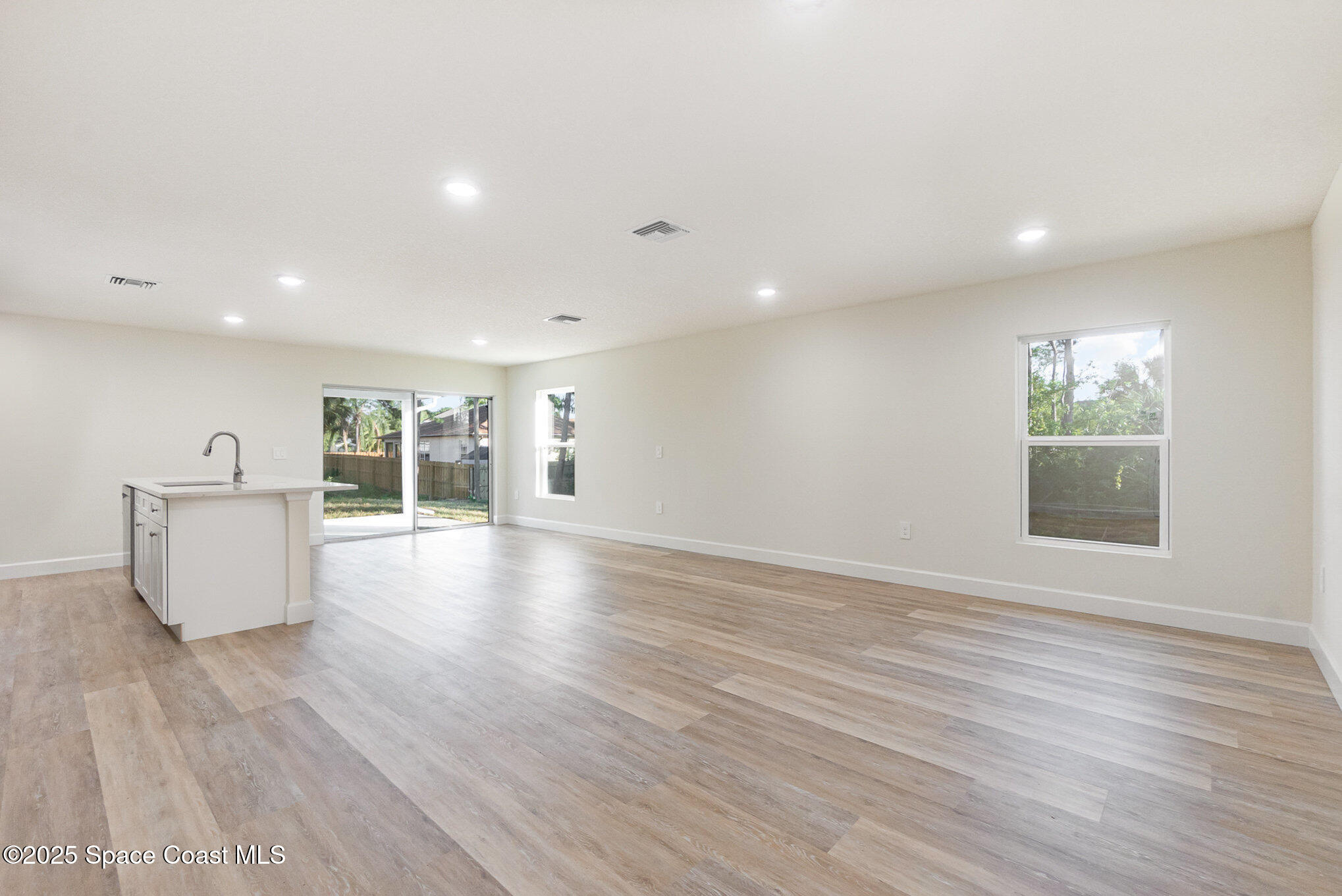 2287 Santa Maria Avenue SE