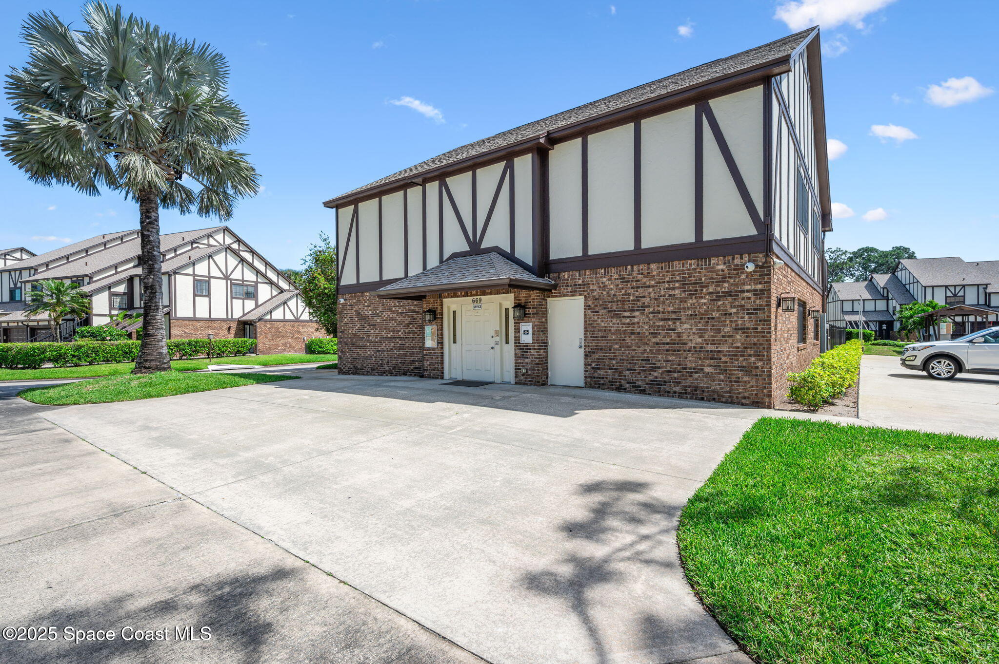 787 Greenwood Manor Circle, 14