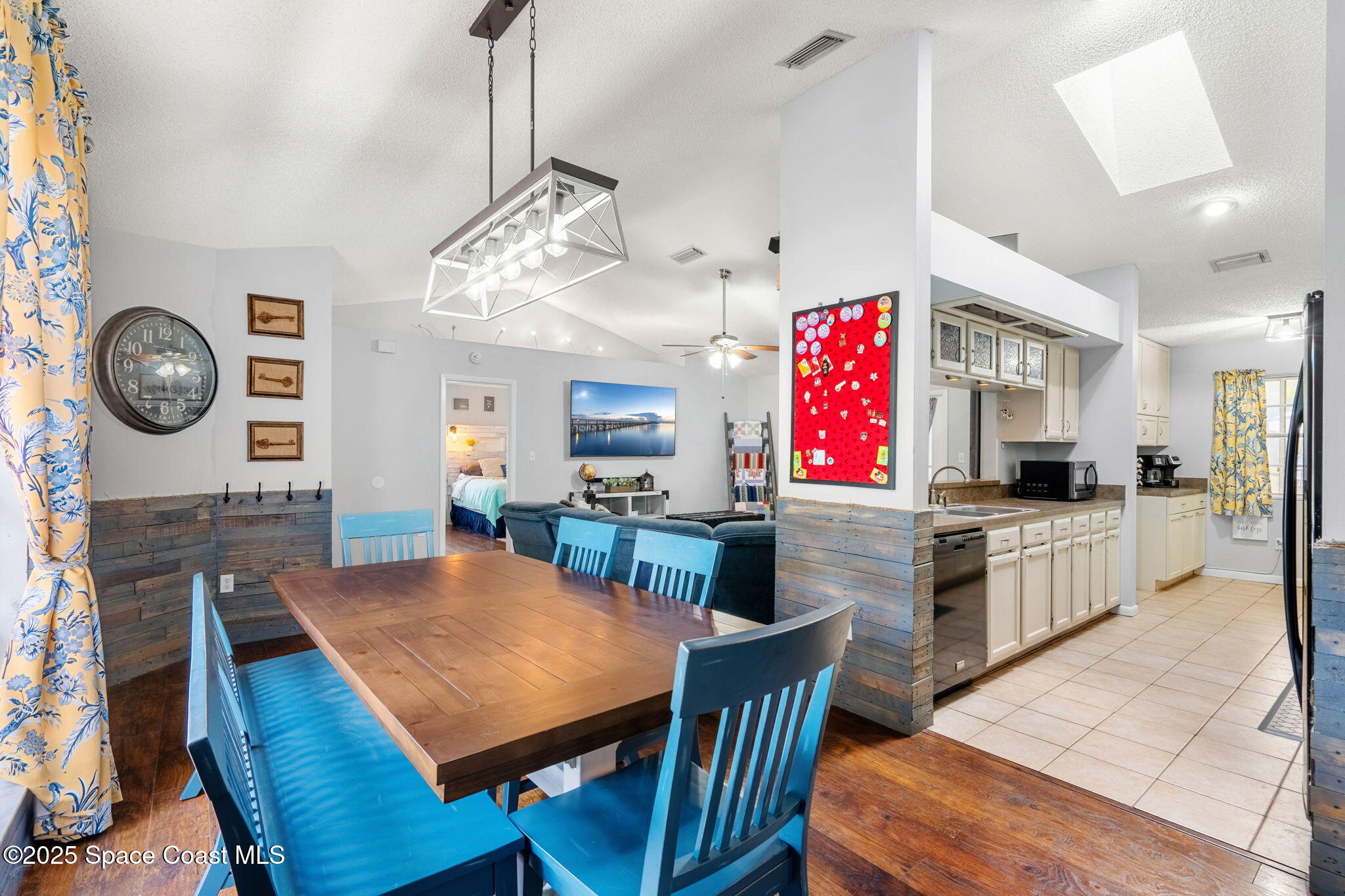 1201 Buffing Circle SE