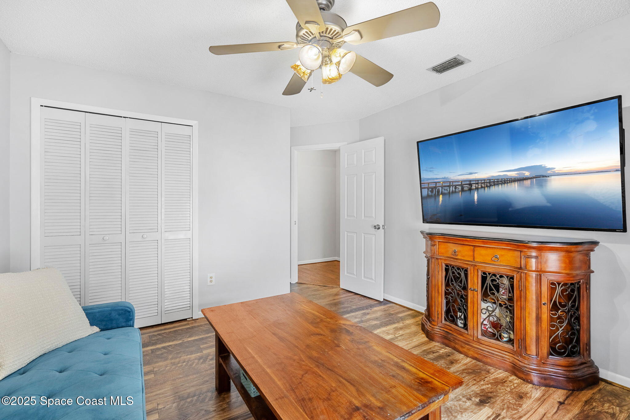 1201 Buffing Circle SE