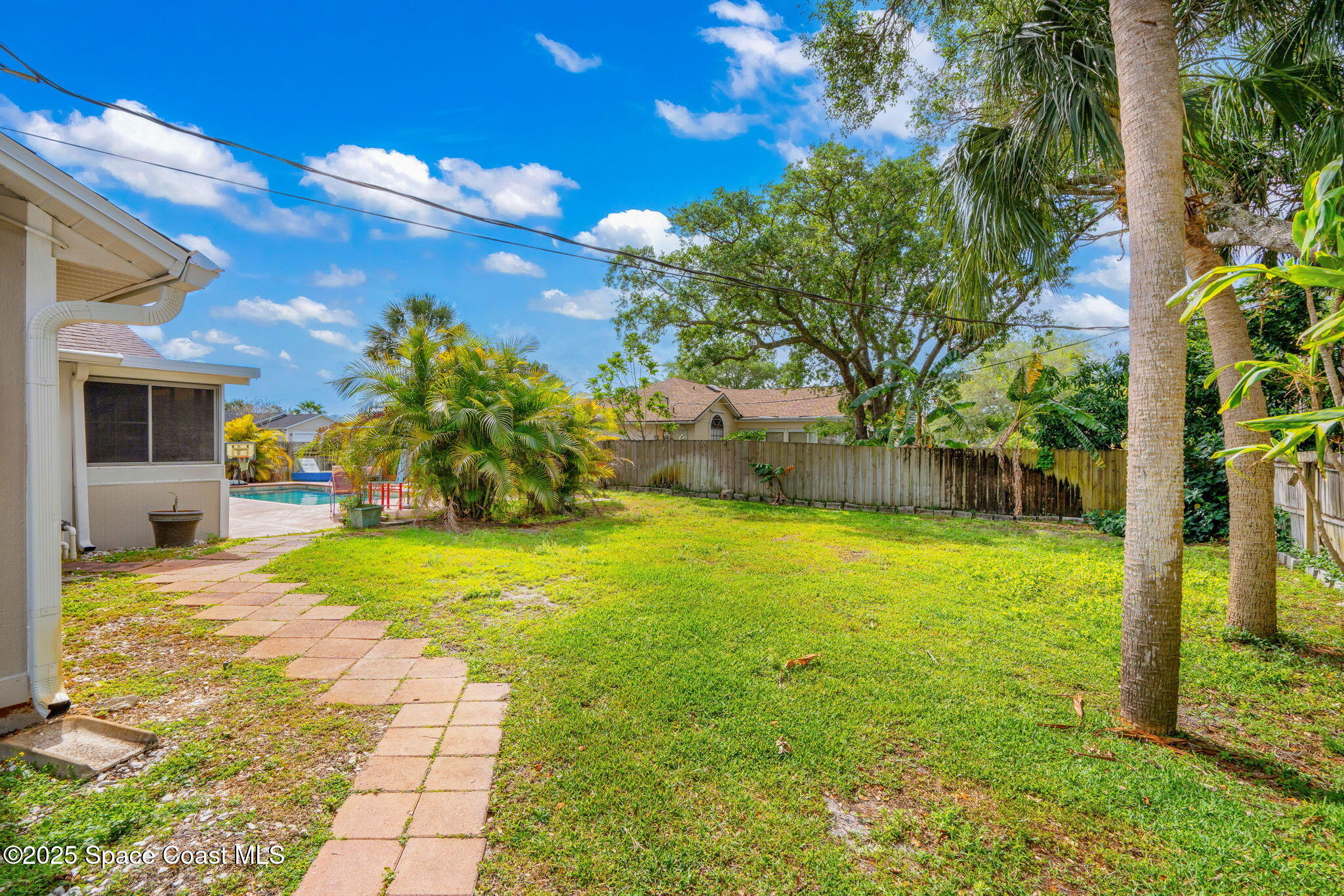 1201 Buffing Circle SE