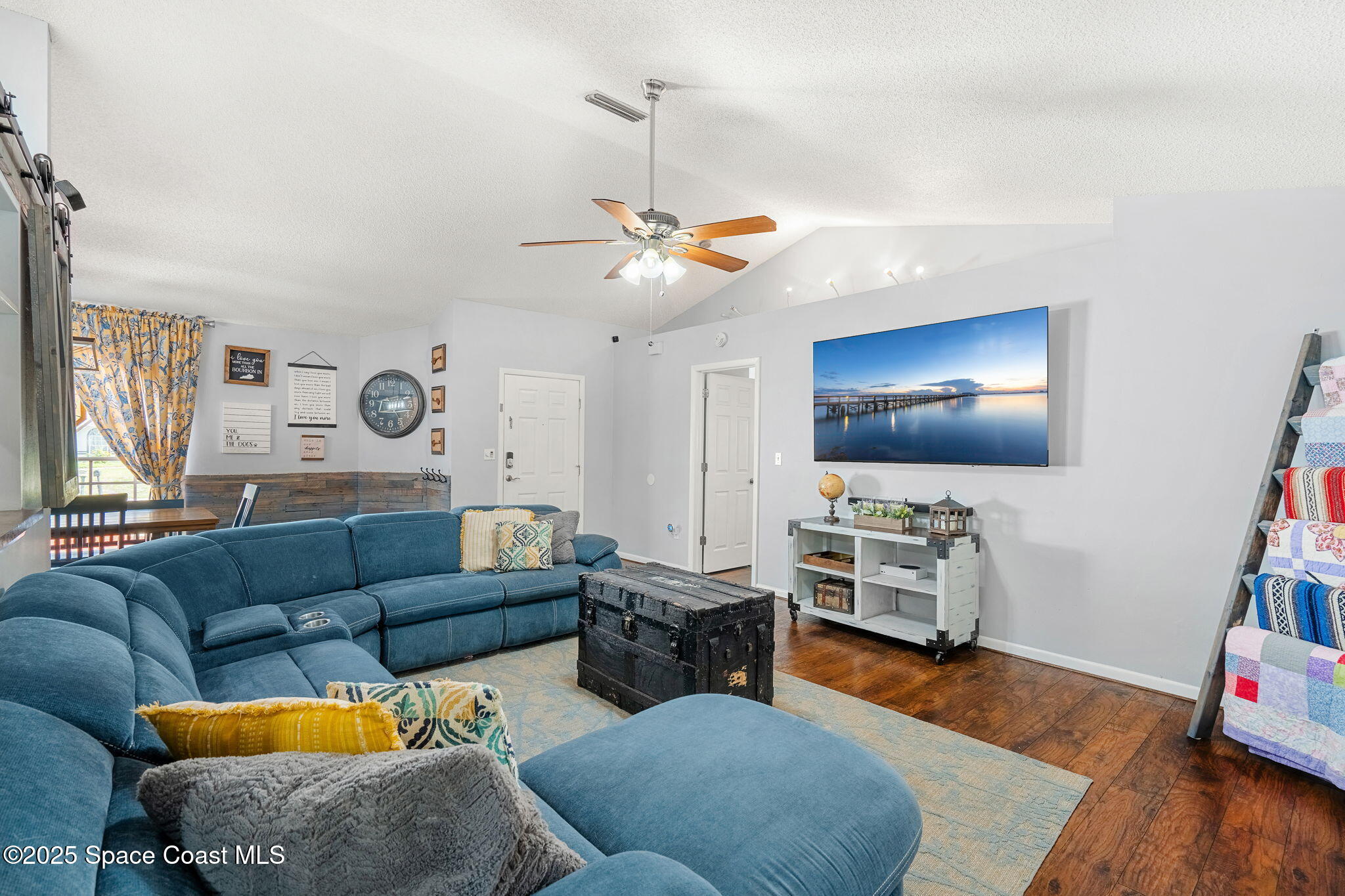 1201 Buffing Circle SE