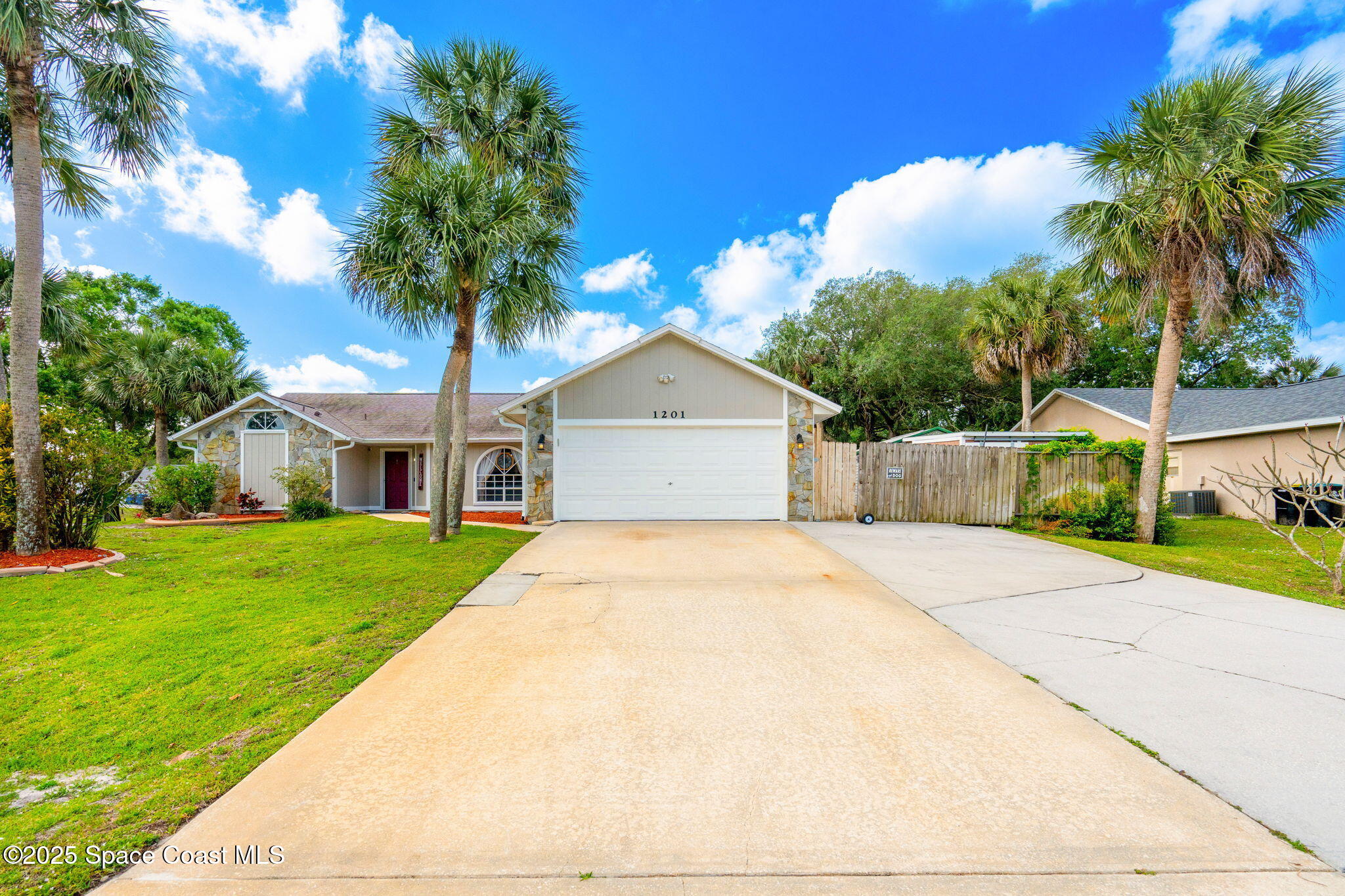 1201 Buffing Circle SE