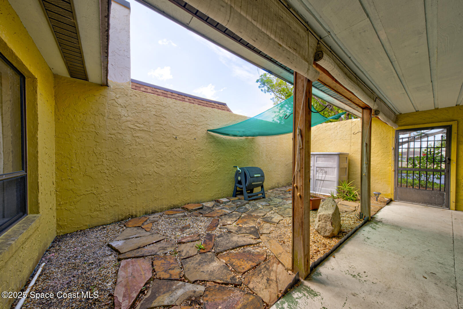 1903 Harrison Street, 203