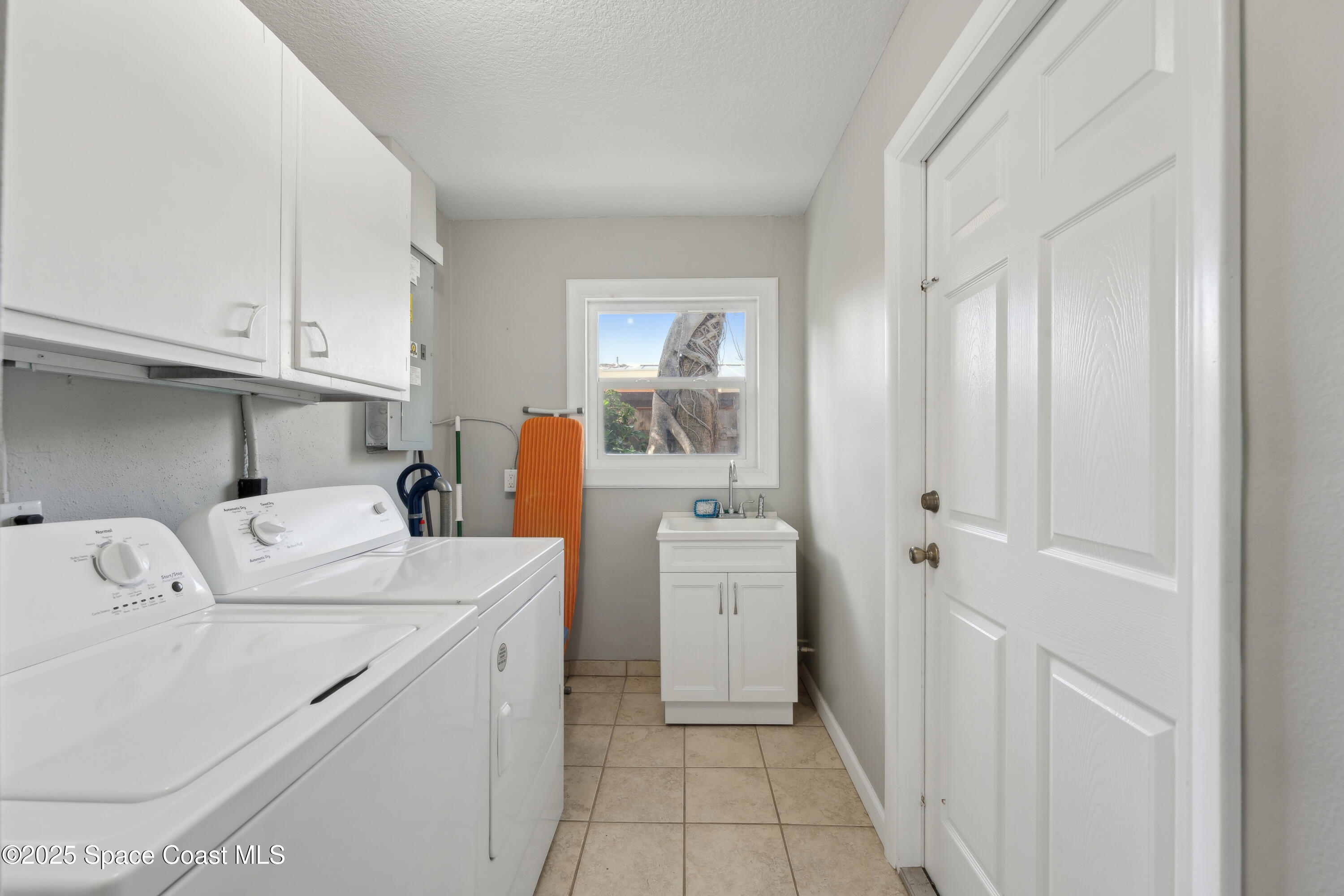 1207 Pawnee Terrace