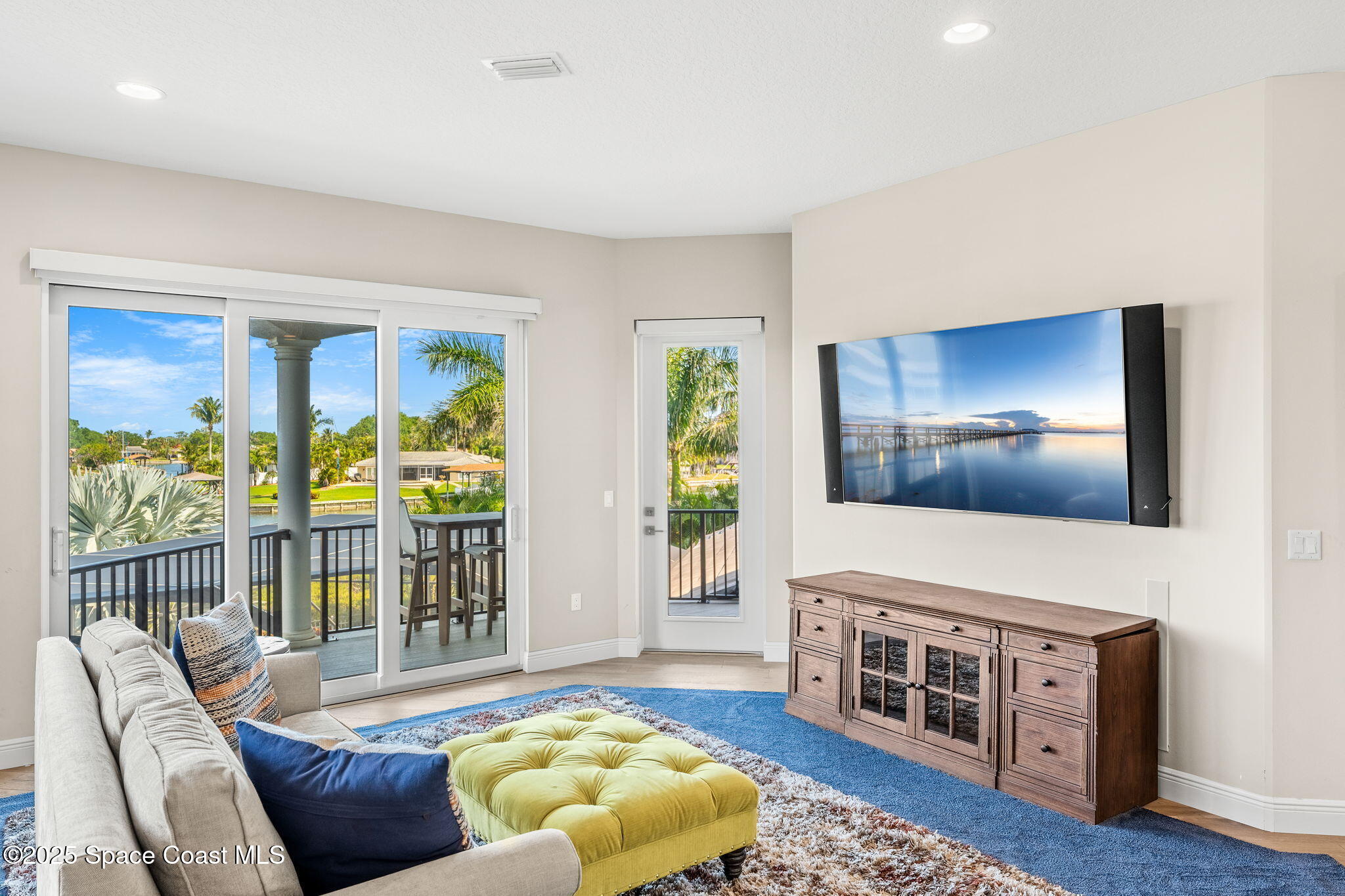 336 Lansing Island Drive