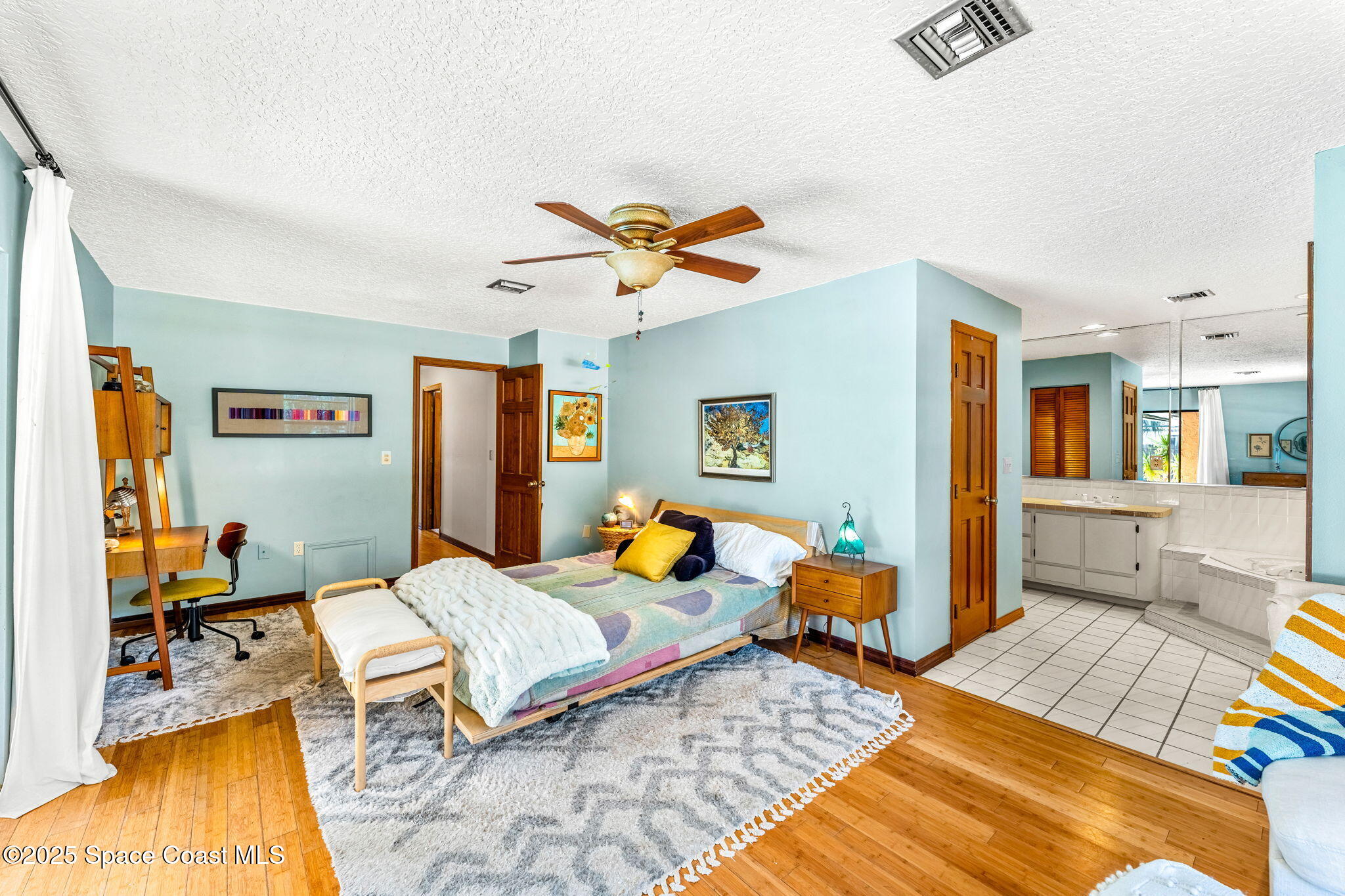 1475 S Oaks Drive