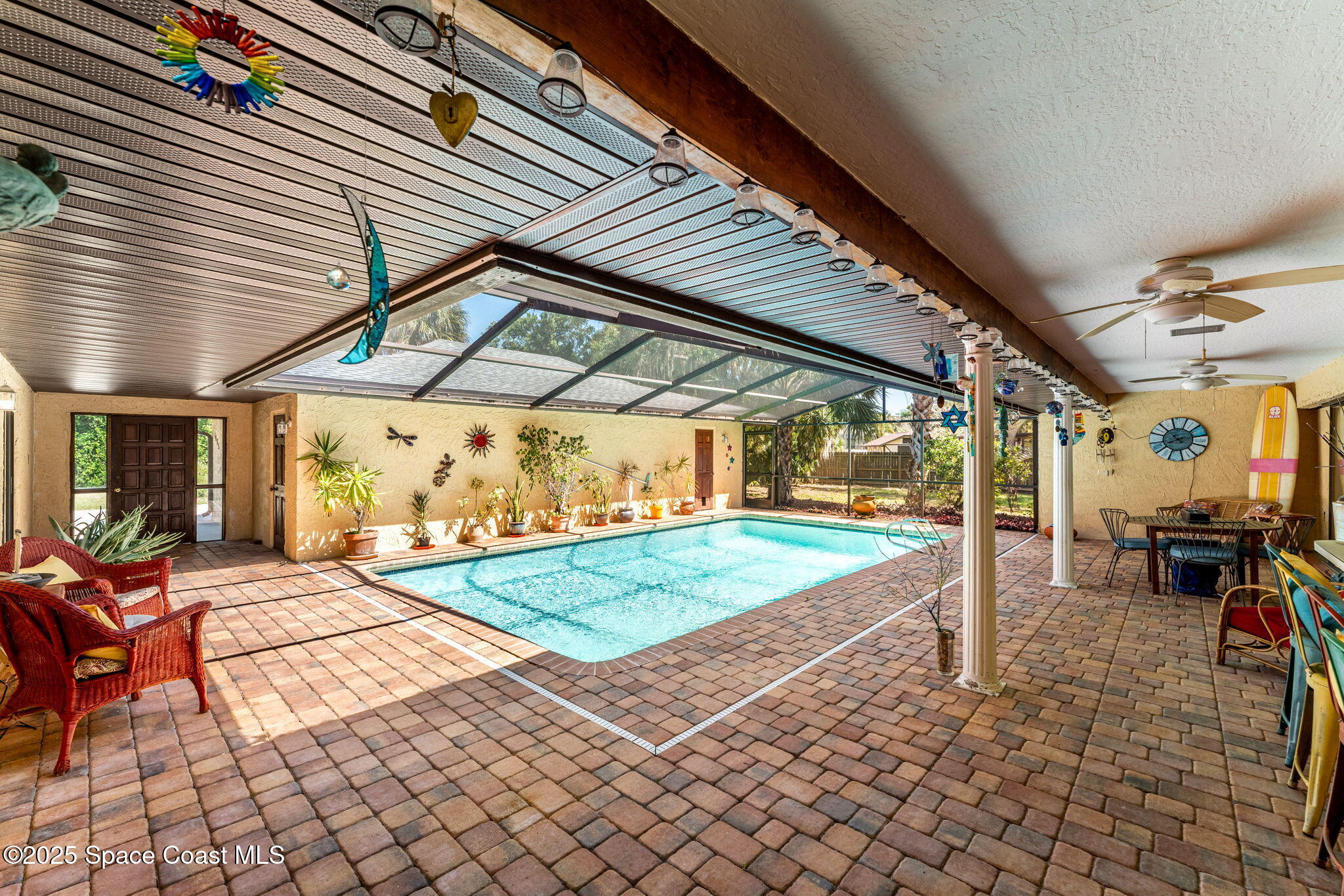 1475 S Oaks Drive