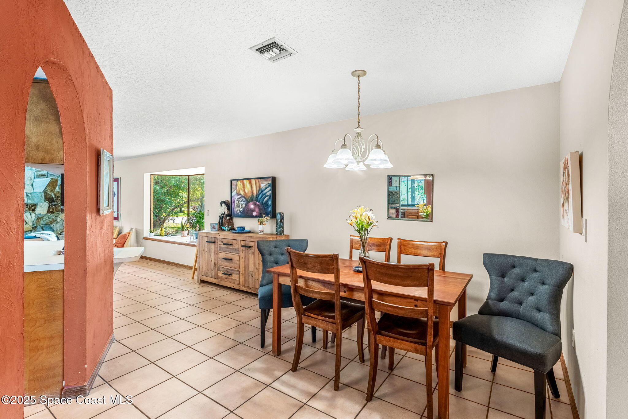 1475 S Oaks Drive