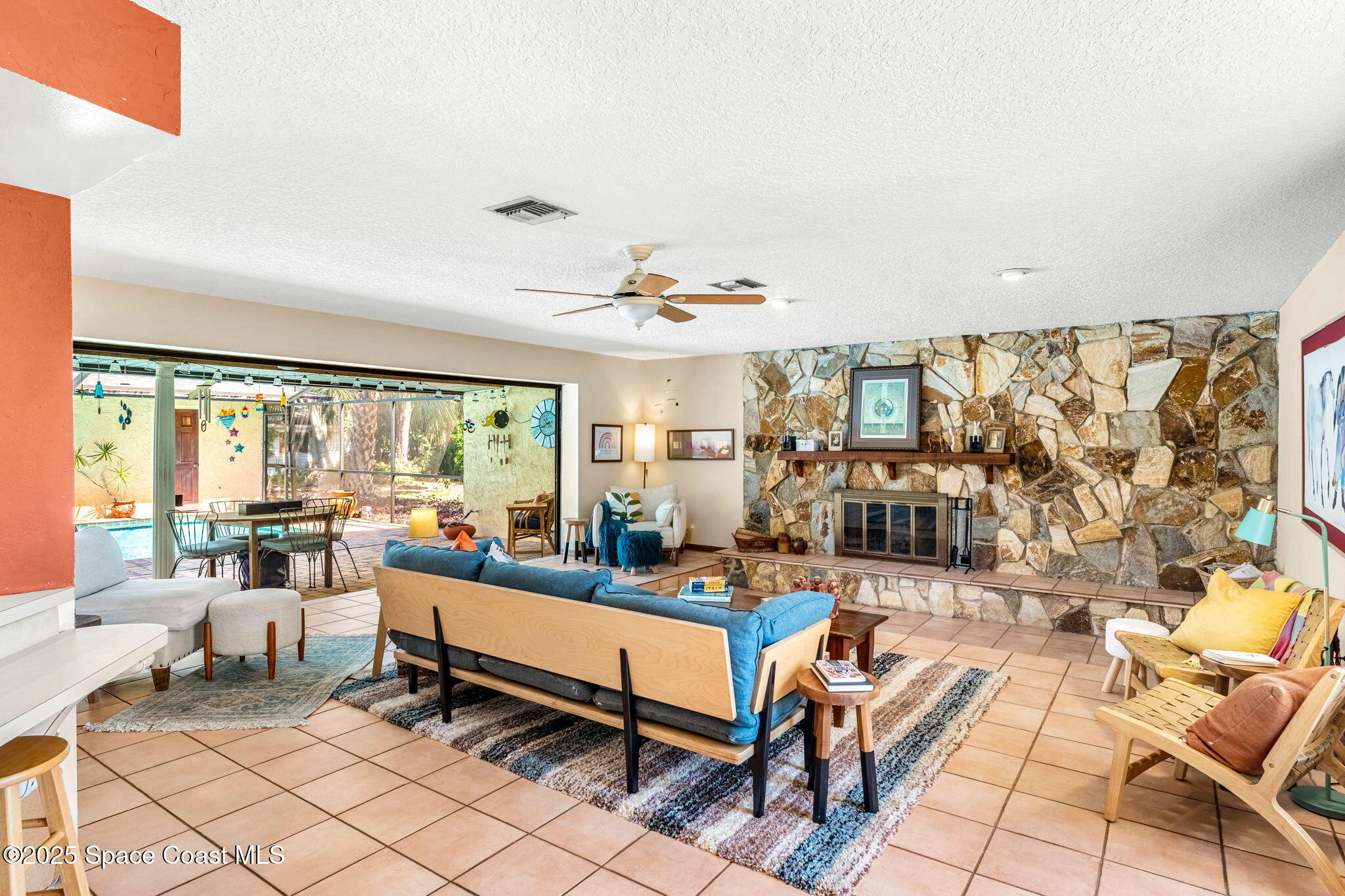 1475 S Oaks Drive