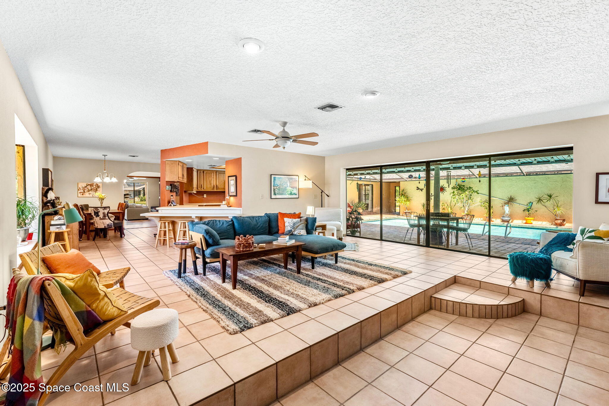 1475 S Oaks Drive