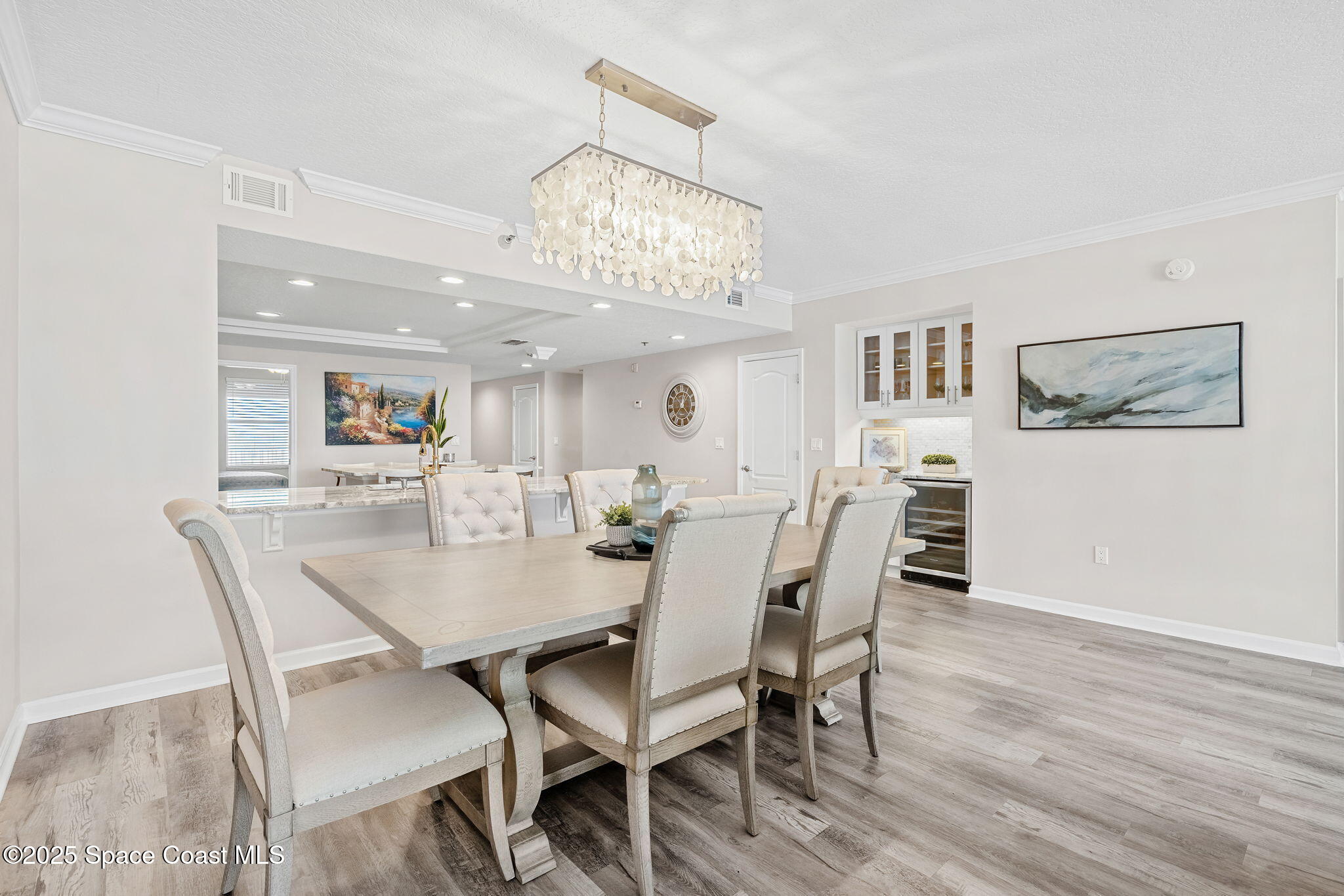 1177 N Highway A1a, 402