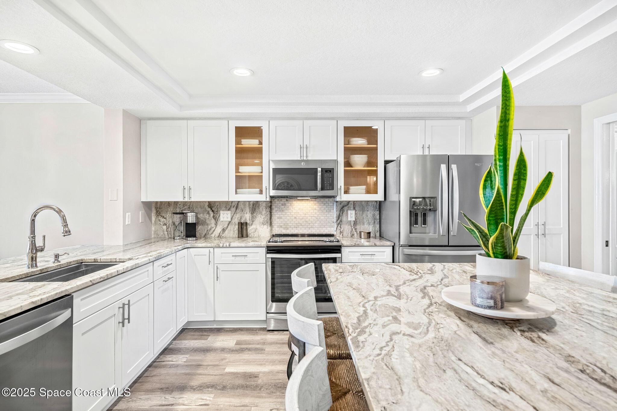 1177 N Highway A1a, 402