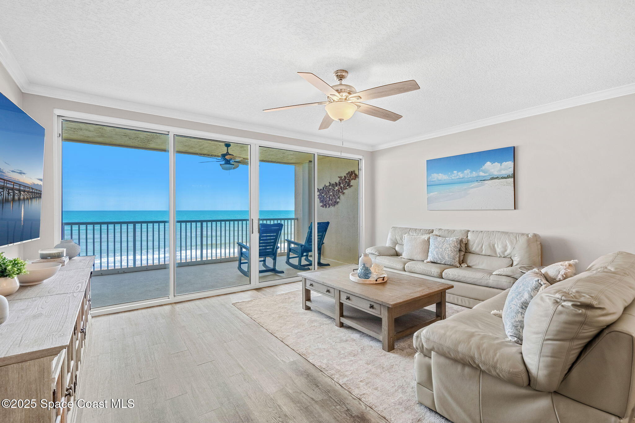 1177 N Highway A1a, 402