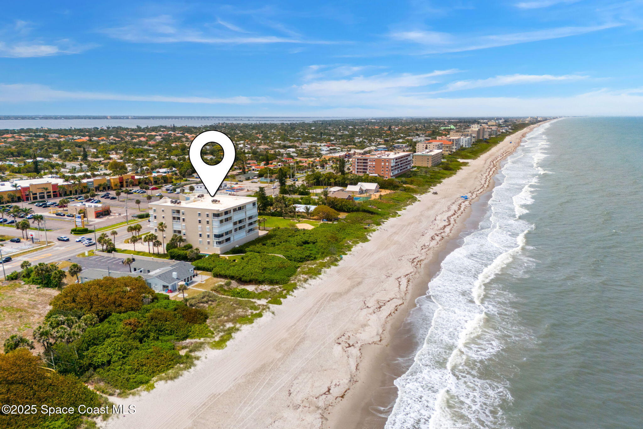 1177 N Highway A1a, 402