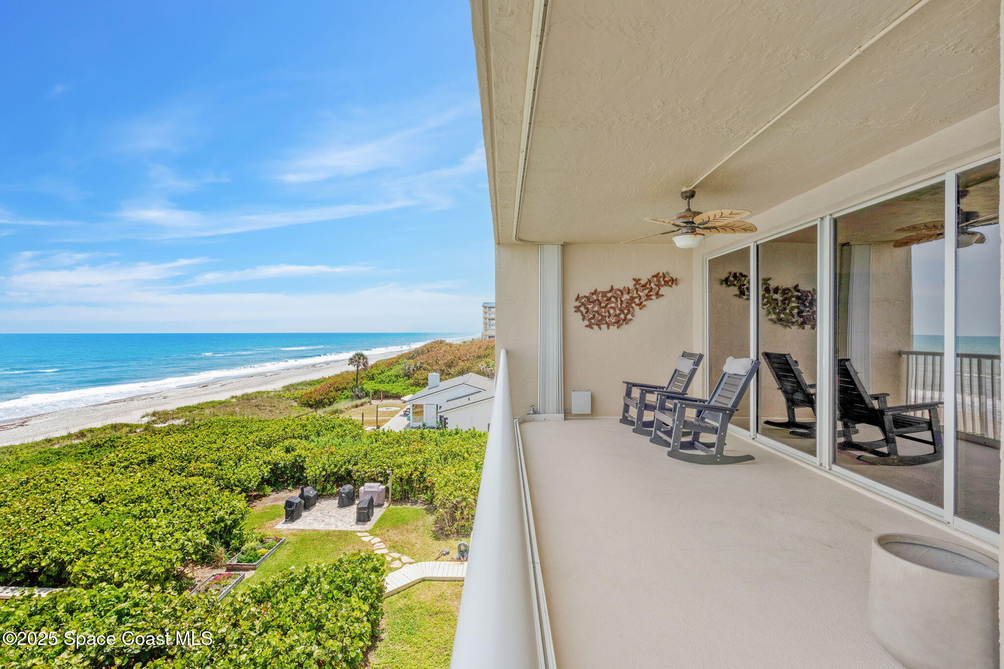 1177 N Highway A1a, 402