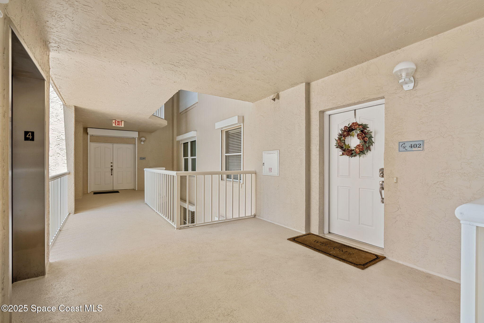 1177 N Highway A1a, 402