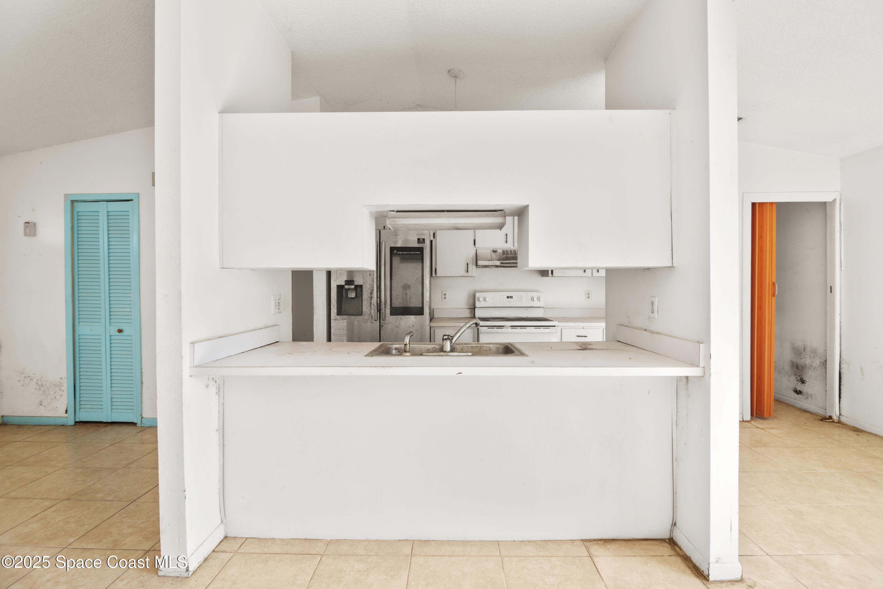 1099 Dusseldorf Avenue NW