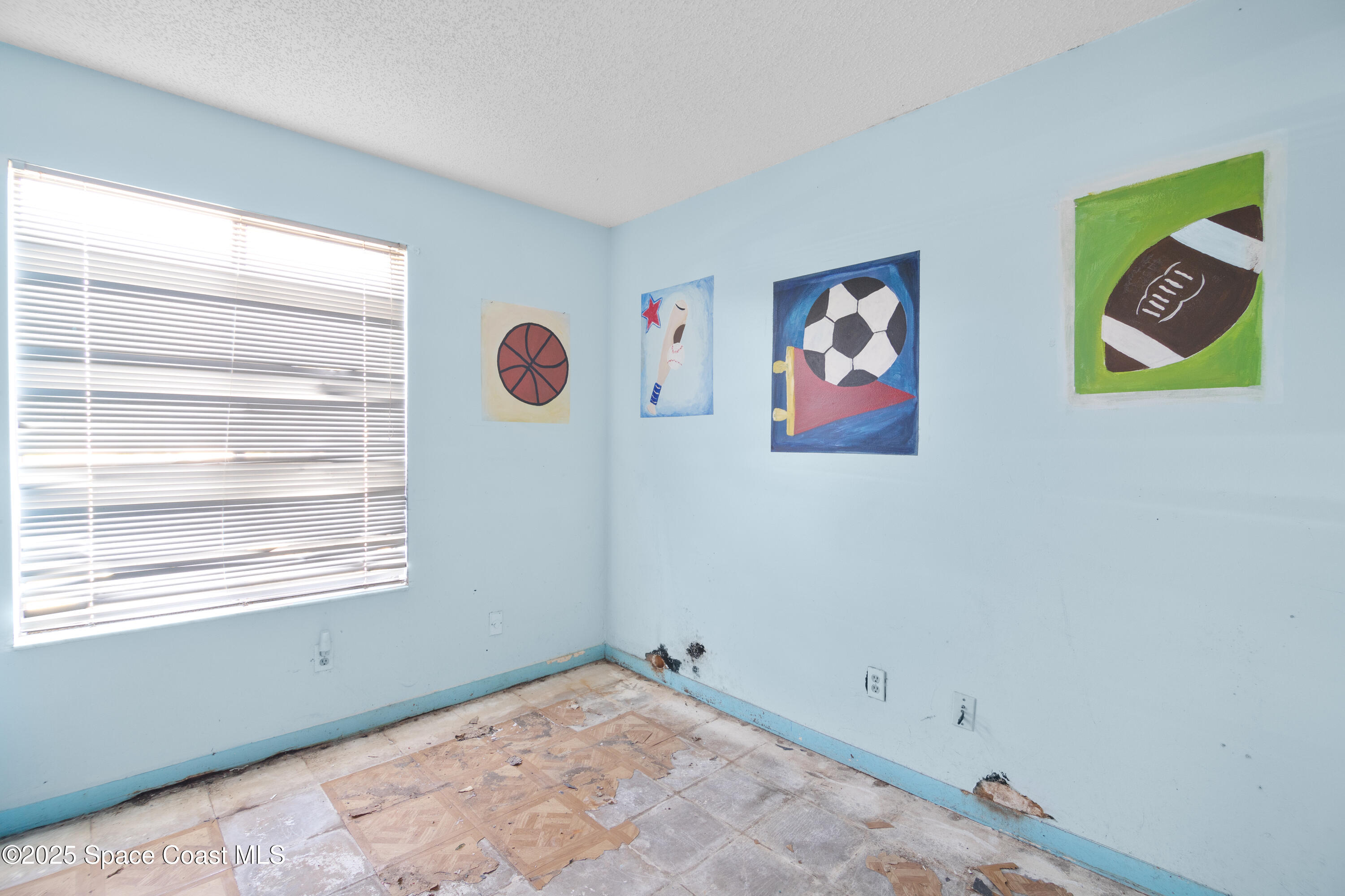 1099 Dusseldorf Avenue NW