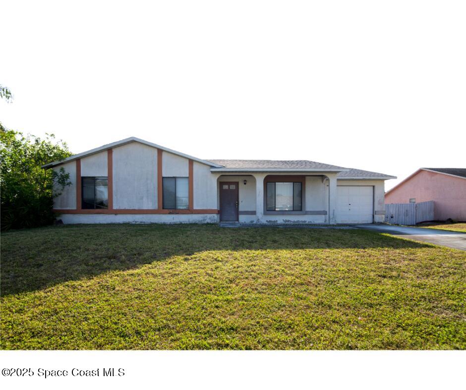 1099 Dusseldorf Avenue NW