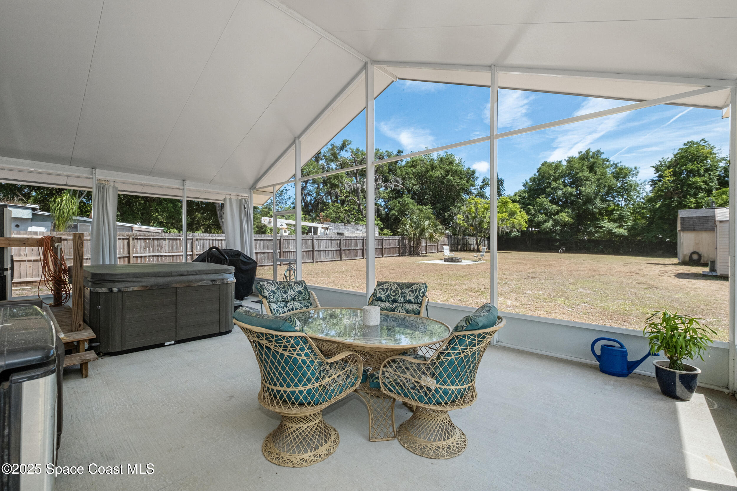 415 Canaveral Groves Boulevard