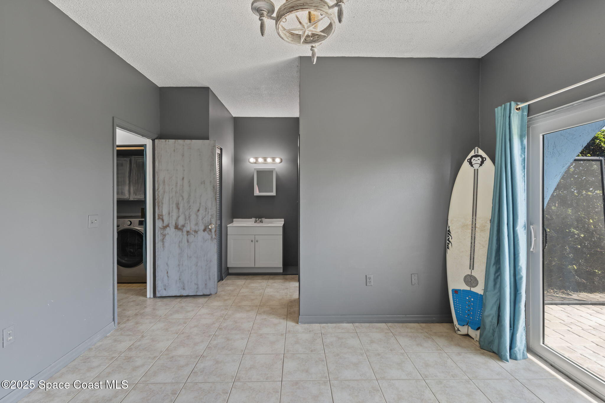 2589 S Highway A1a, 105