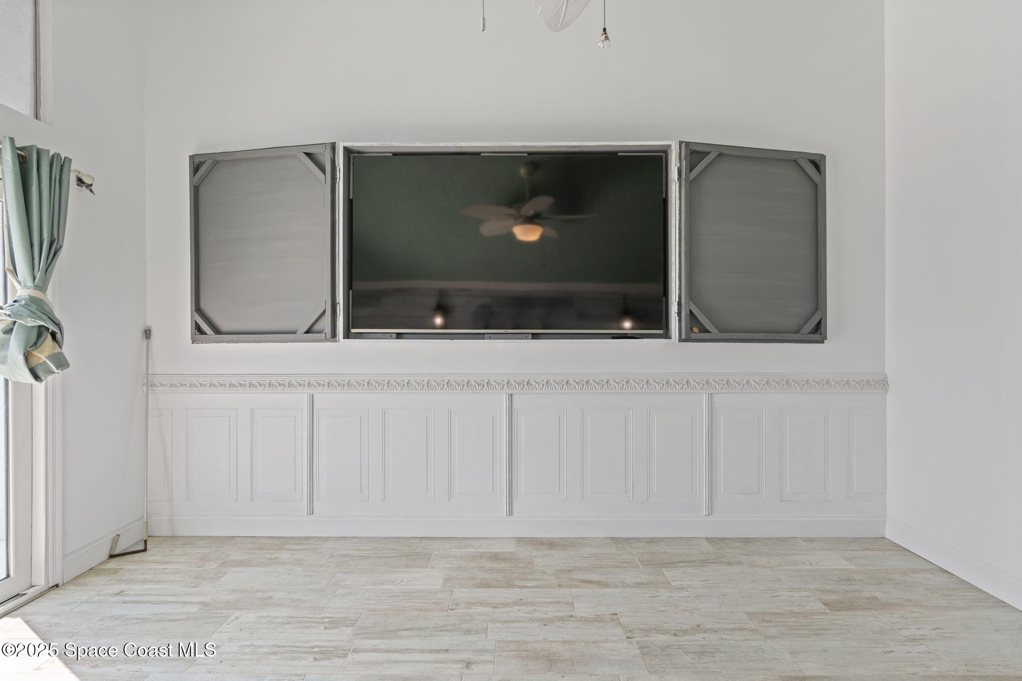 2589 S Highway A1a, 105