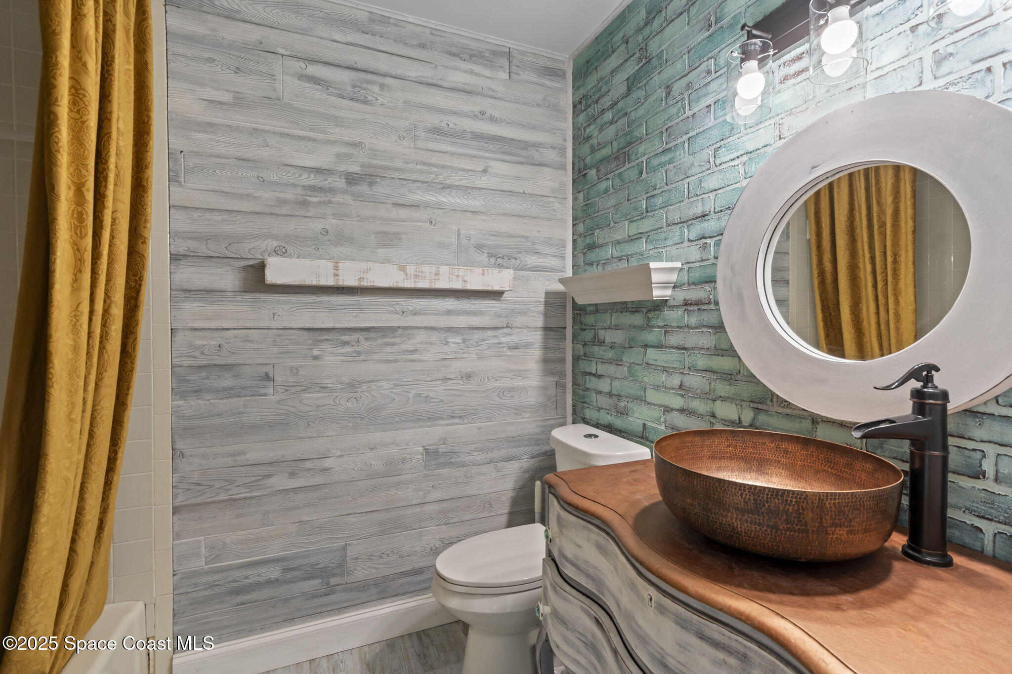 2589 S Highway A1a, 105